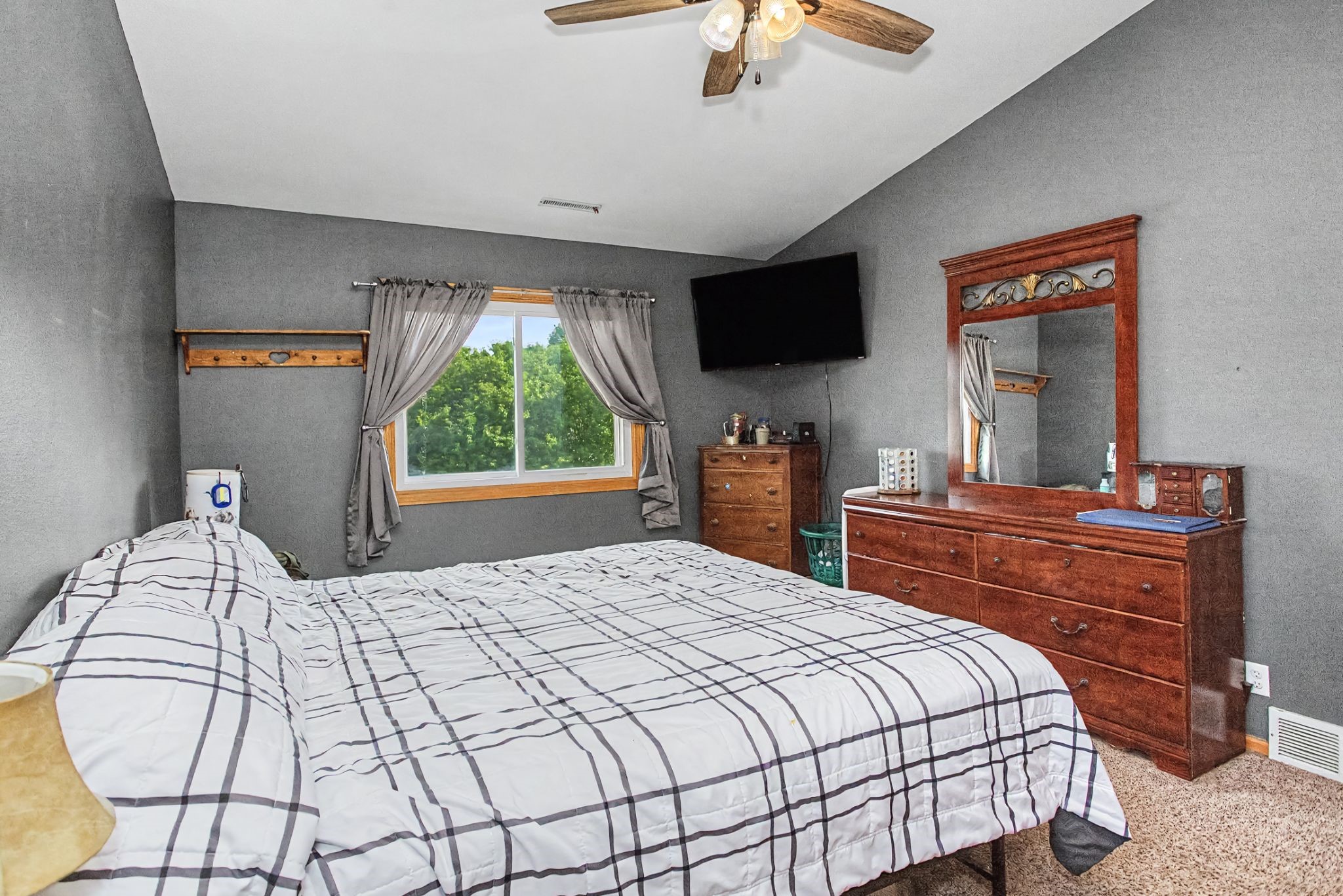 209 Rothmoor Drive Property Photo 18