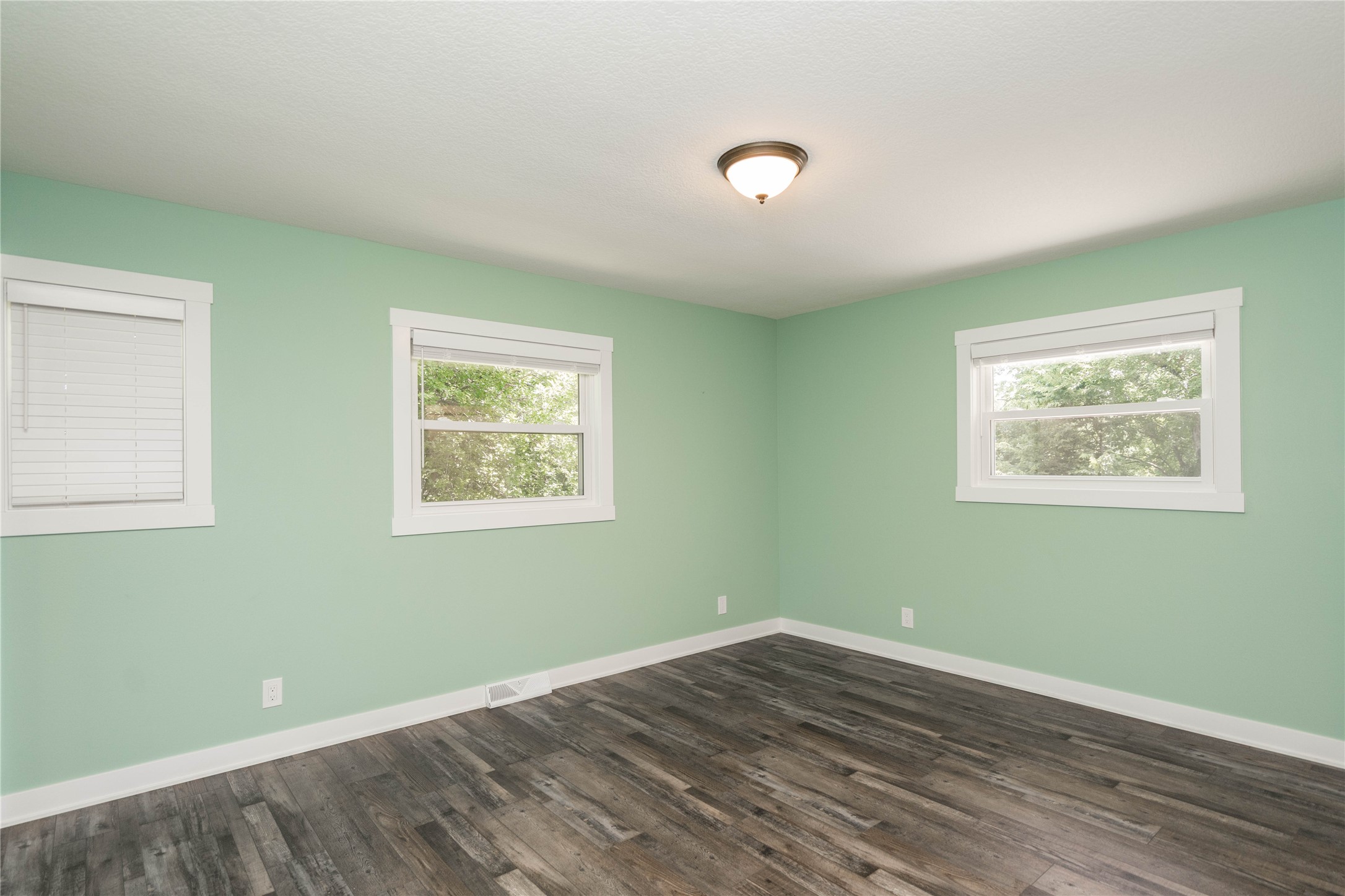 212 Pleasant View Drive Property Photo 13