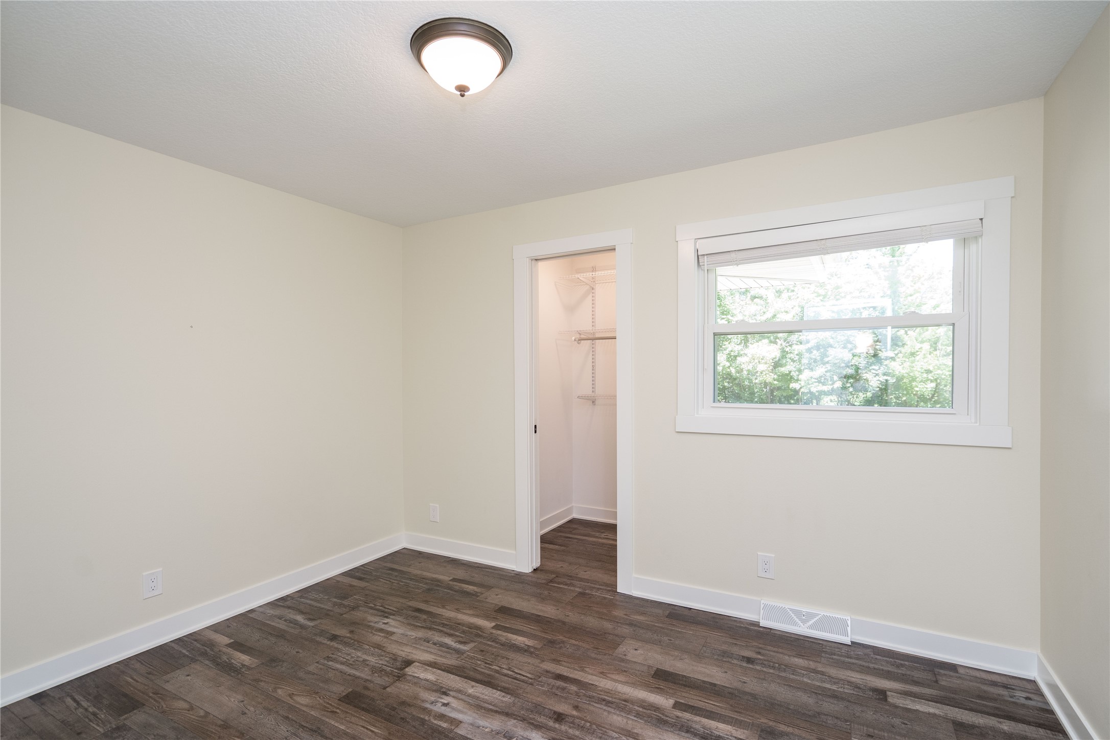 212 Pleasant View Drive Property Photo 17