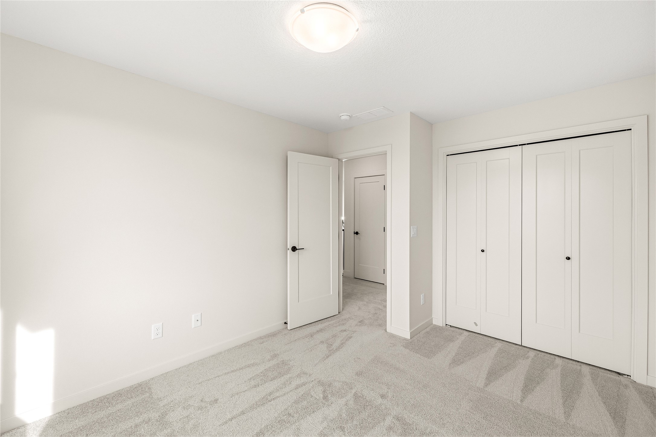 722 Ne Crossing Oaks Drive Property Photo 5