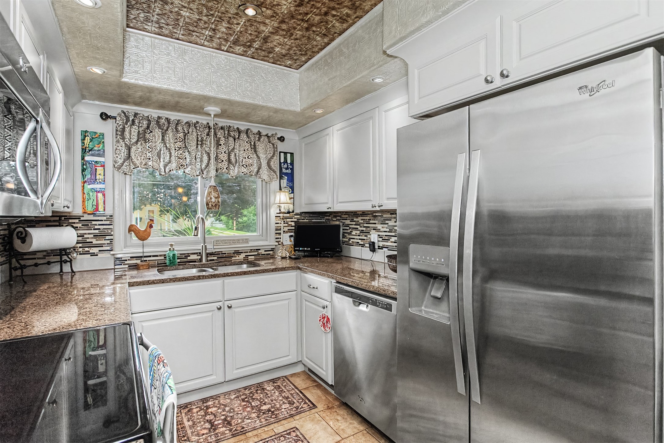 1023 3rd Street Property Photo 10