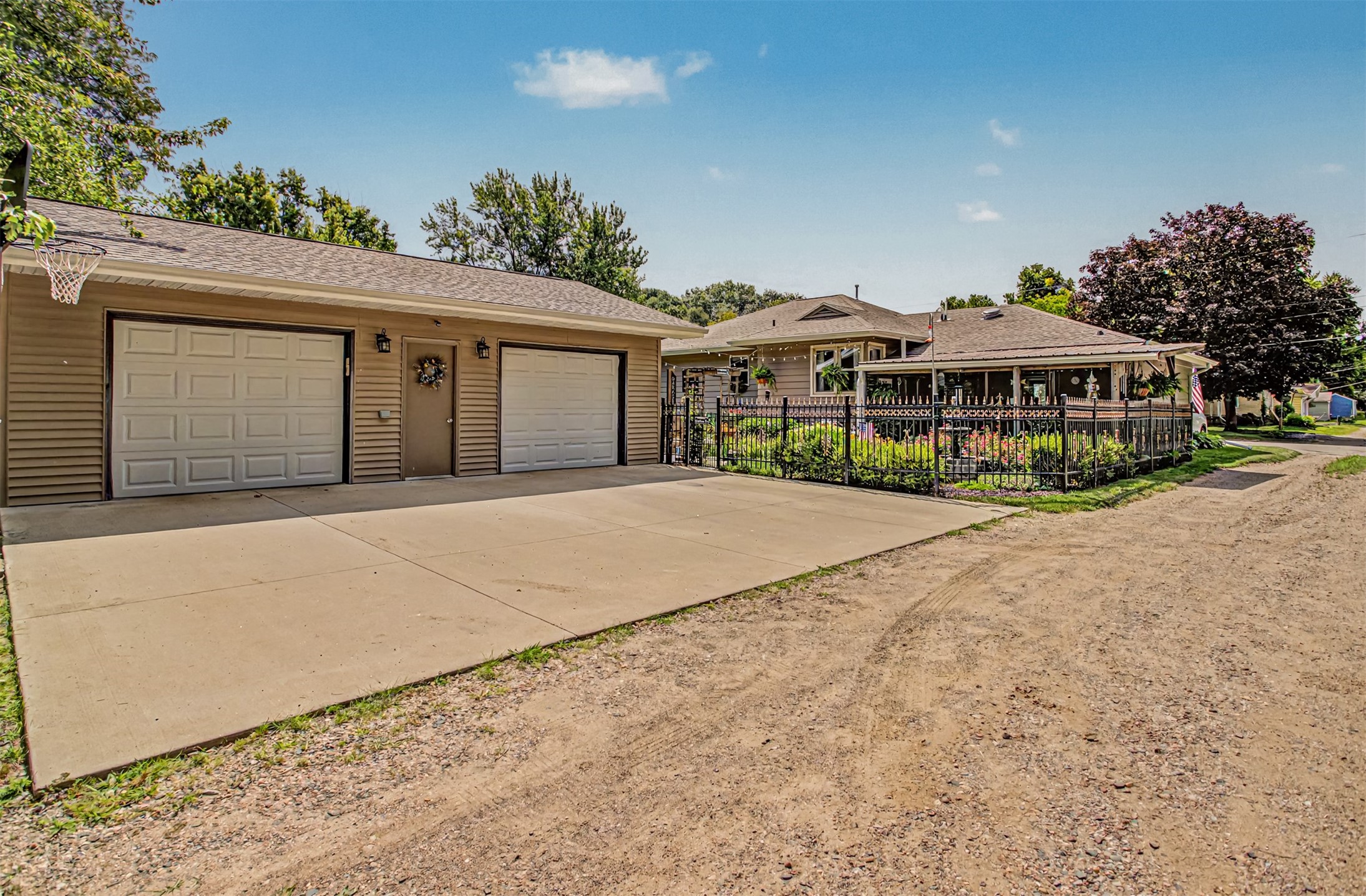 1023 3rd Street Property Photo 34