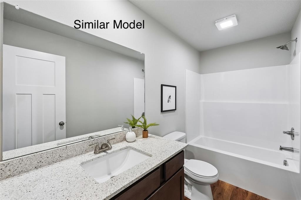 2411 Chestnut Street Property Photo 11