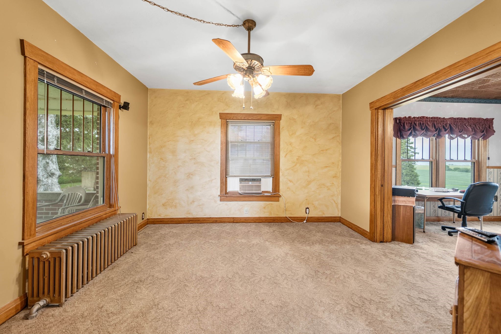 524 E 60th Street N Property Photo 6