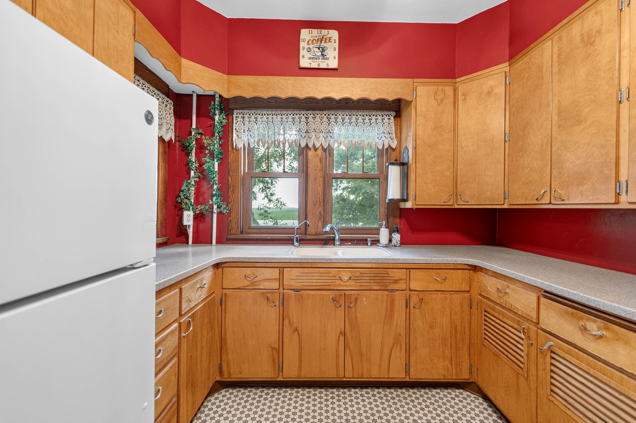 524 E 60th Street N Property Photo 12