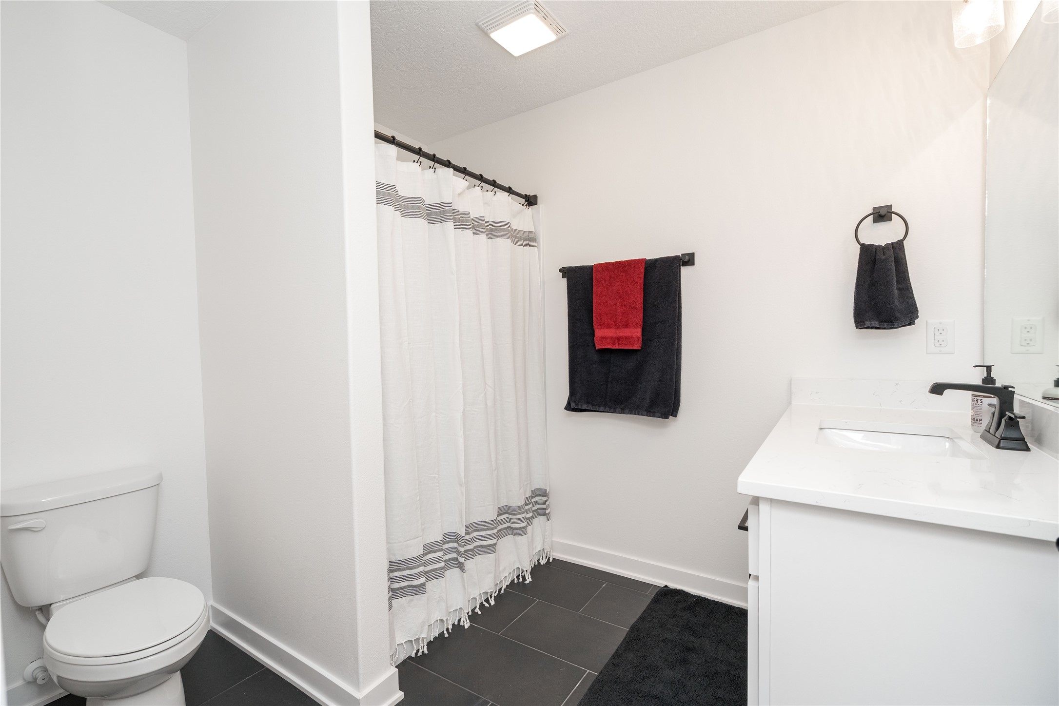 2609 Blooming Heights Drive Property Photo 31