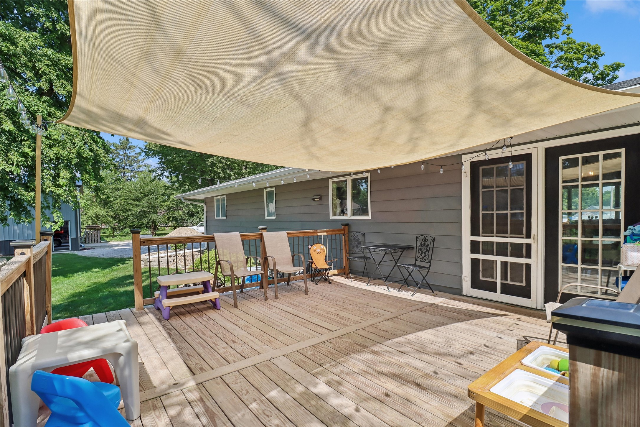 504 E Walnut Street Property Photo 21