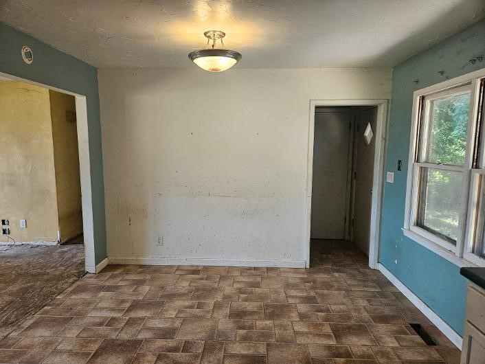 10954 F17 Highway W Property Photo 5