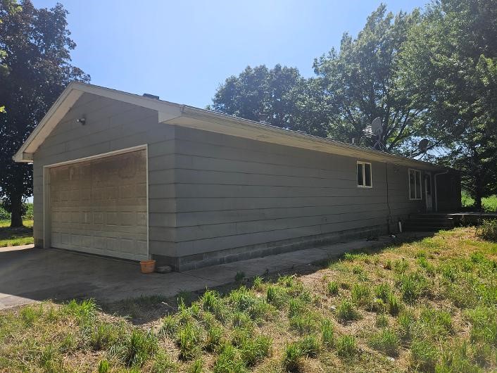 10954 F17 Highway W Property Photo 9