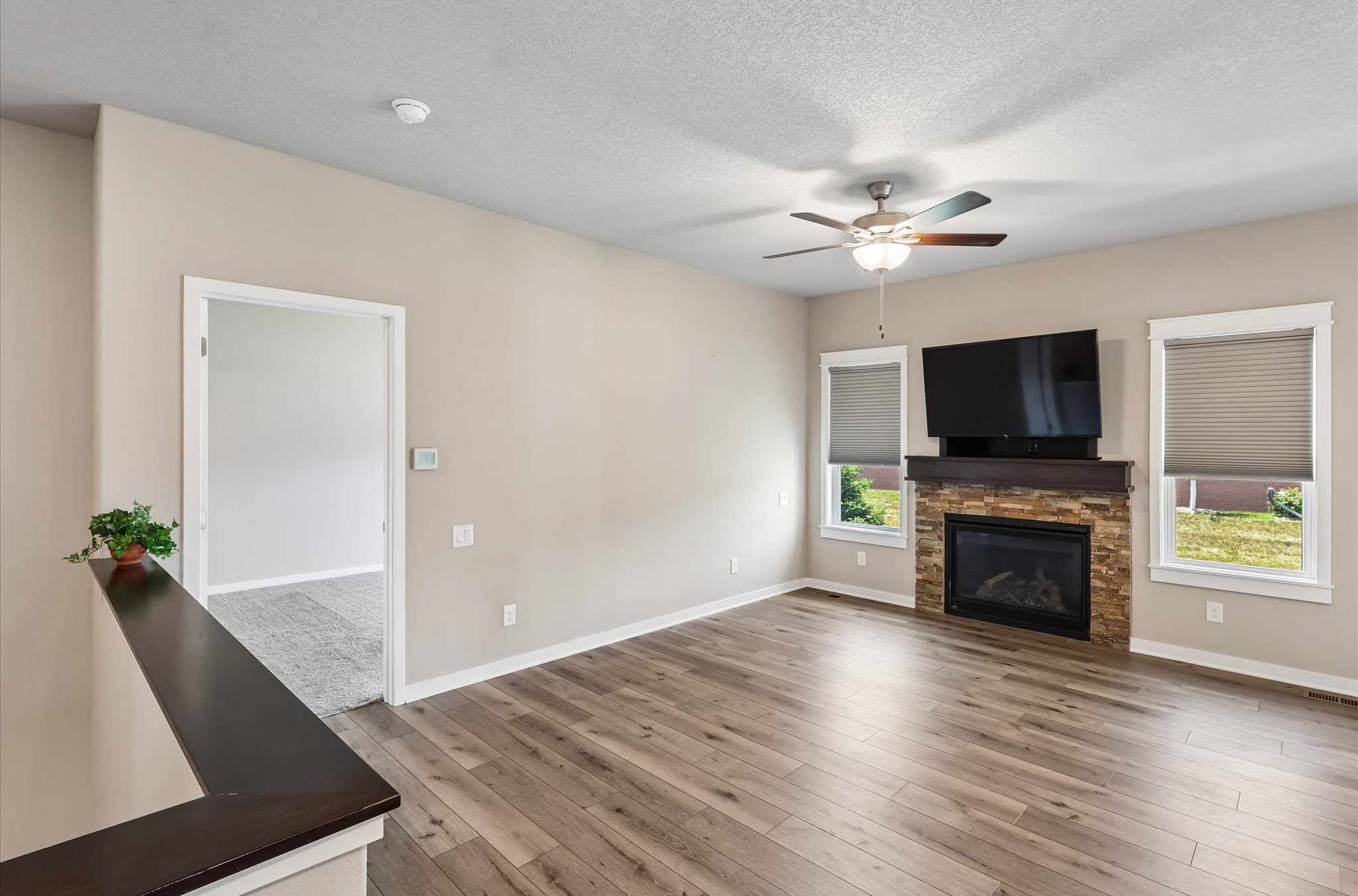 812 Pinehurst Way Property Photo 3