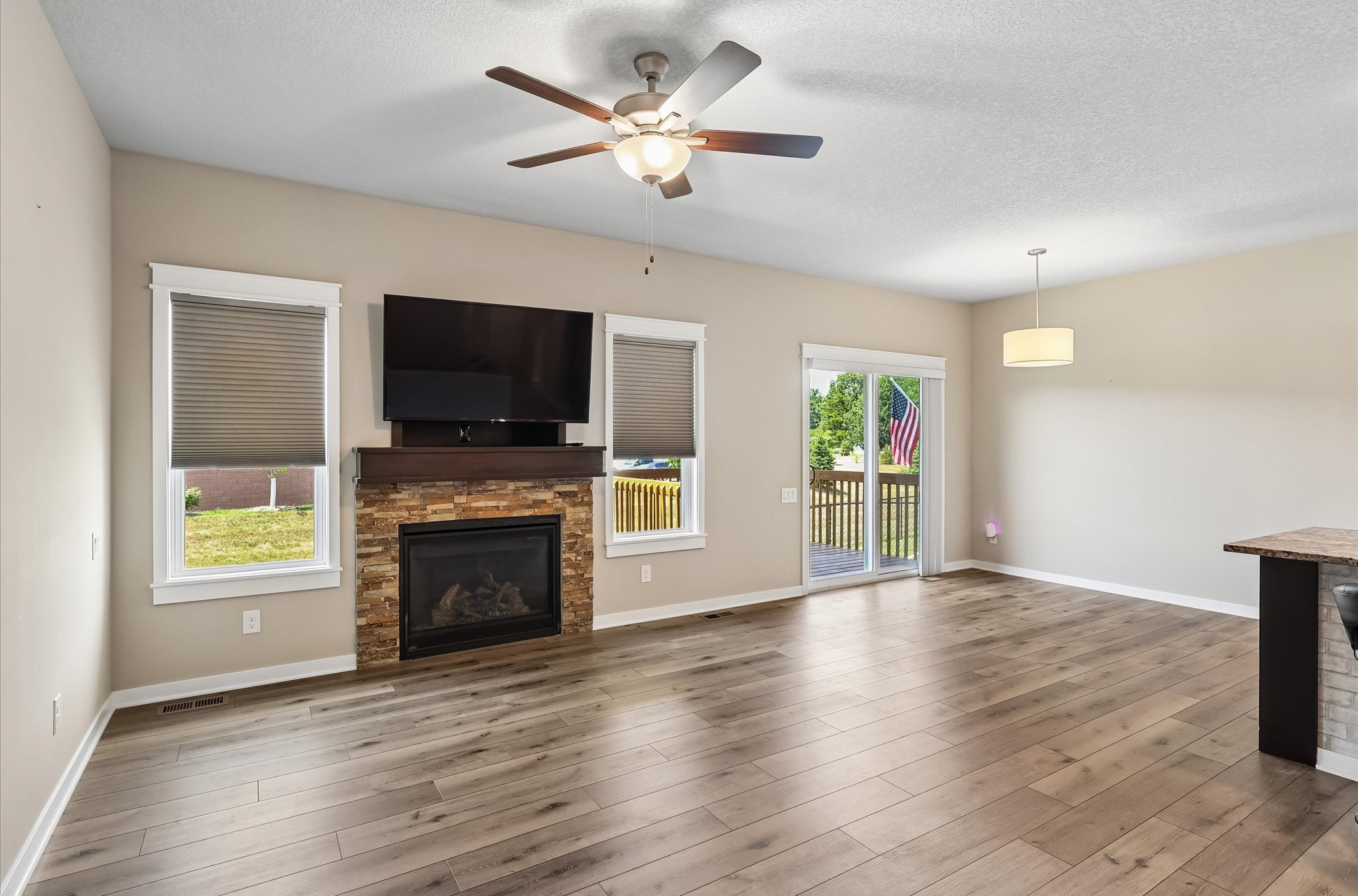 812 Pinehurst Way Property Photo 5