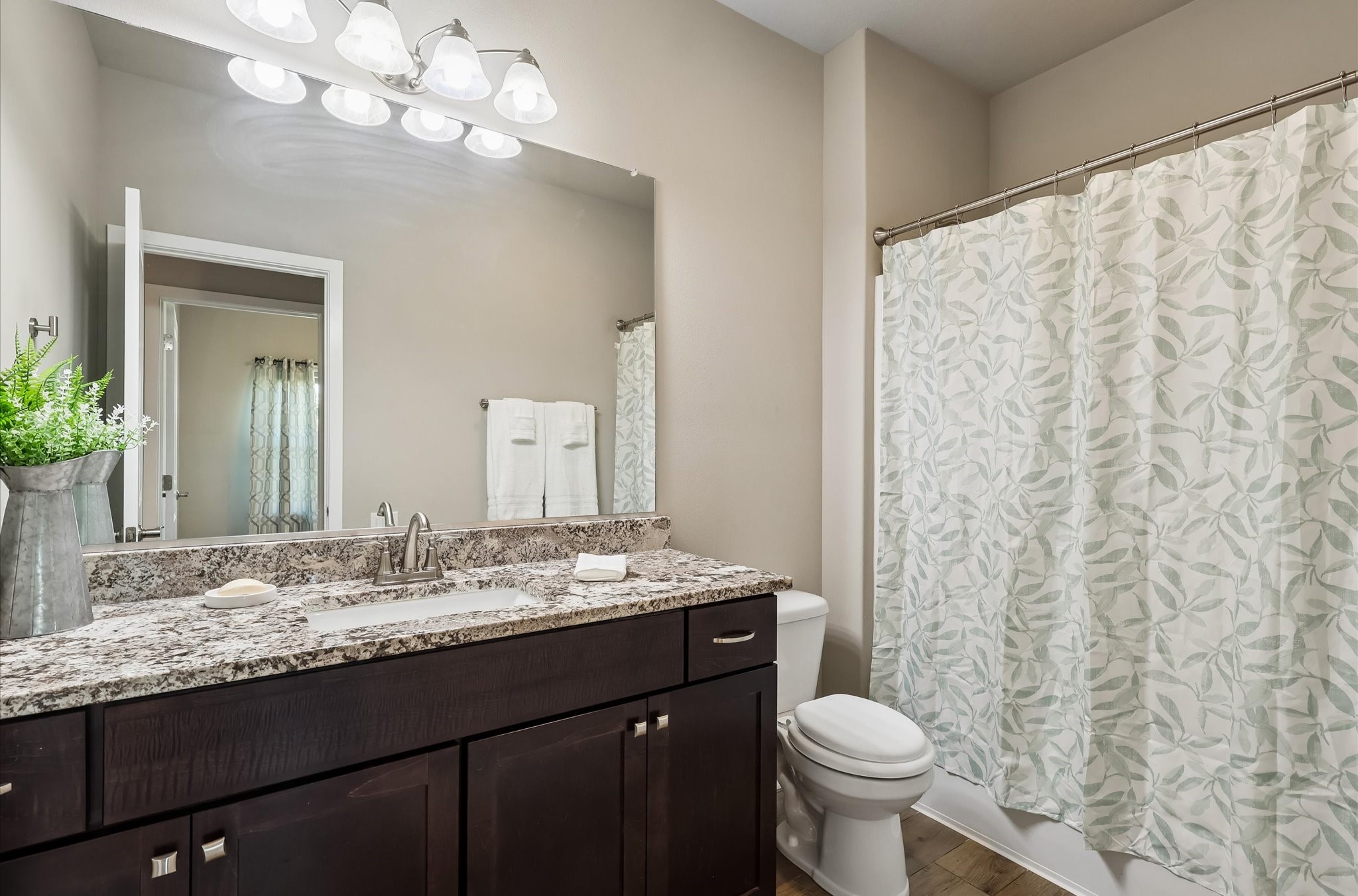 812 Pinehurst Way Property Photo 16