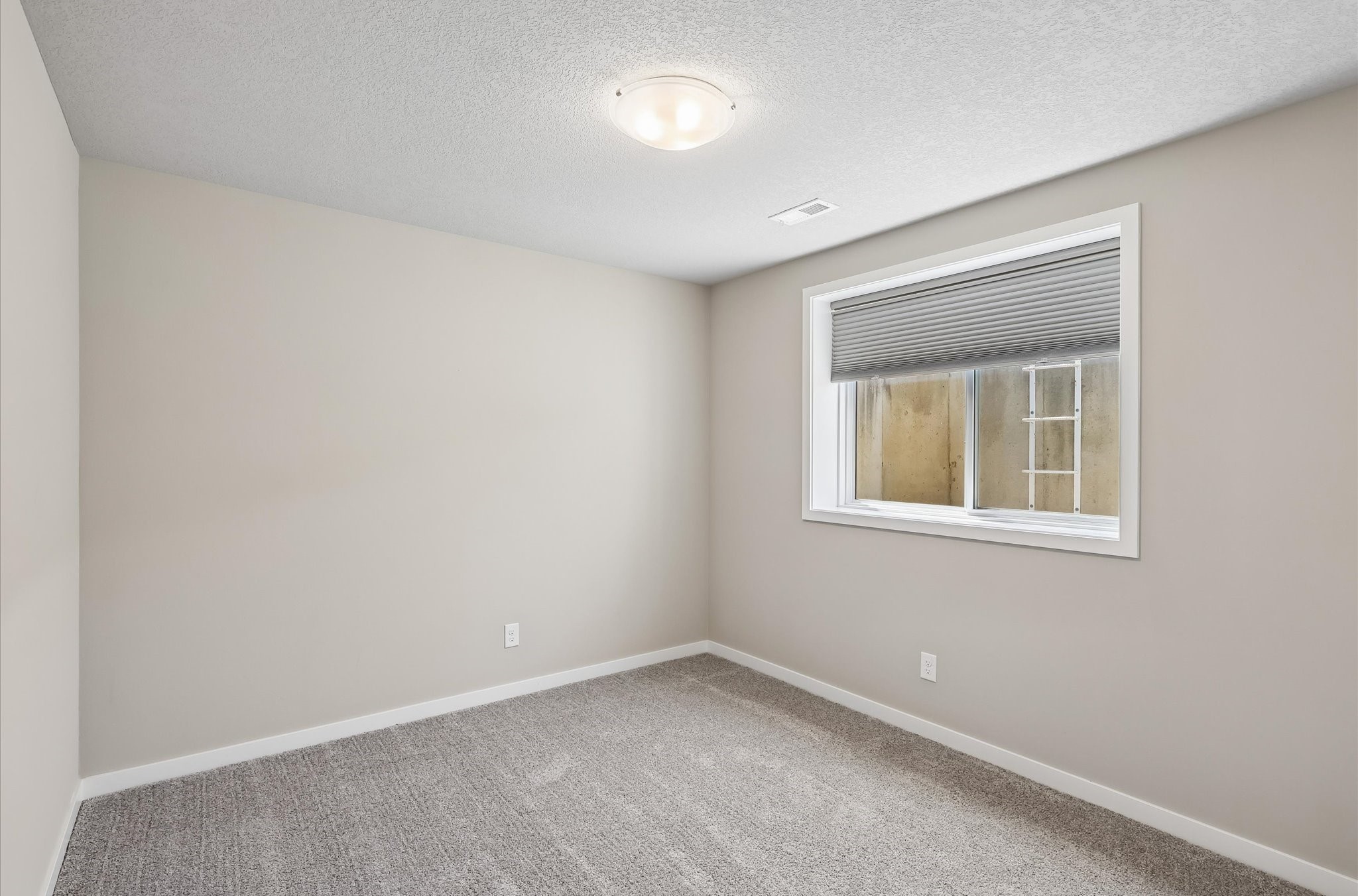 812 Pinehurst Way Property Photo 27