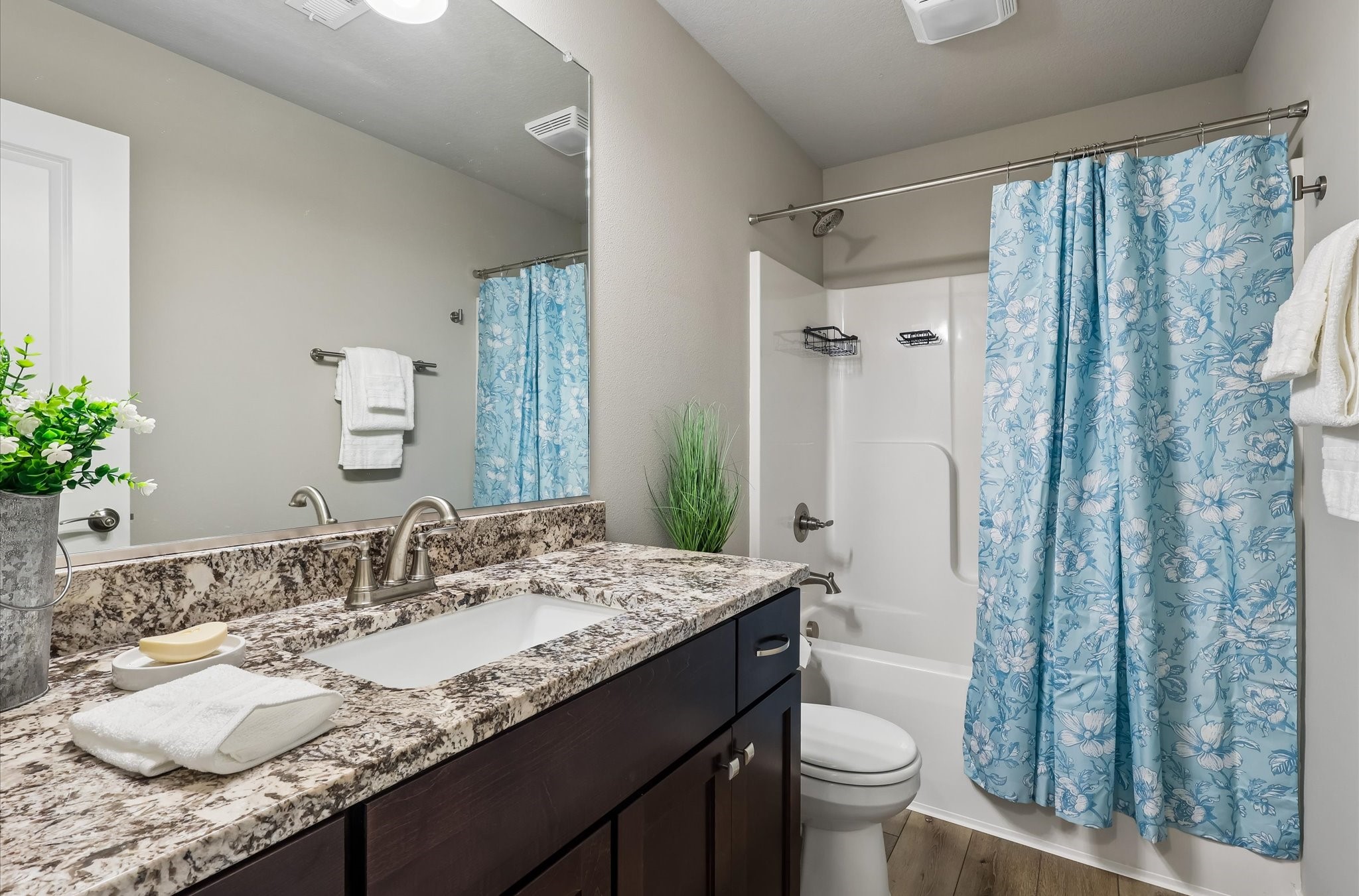 812 Pinehurst Way Property Photo 29