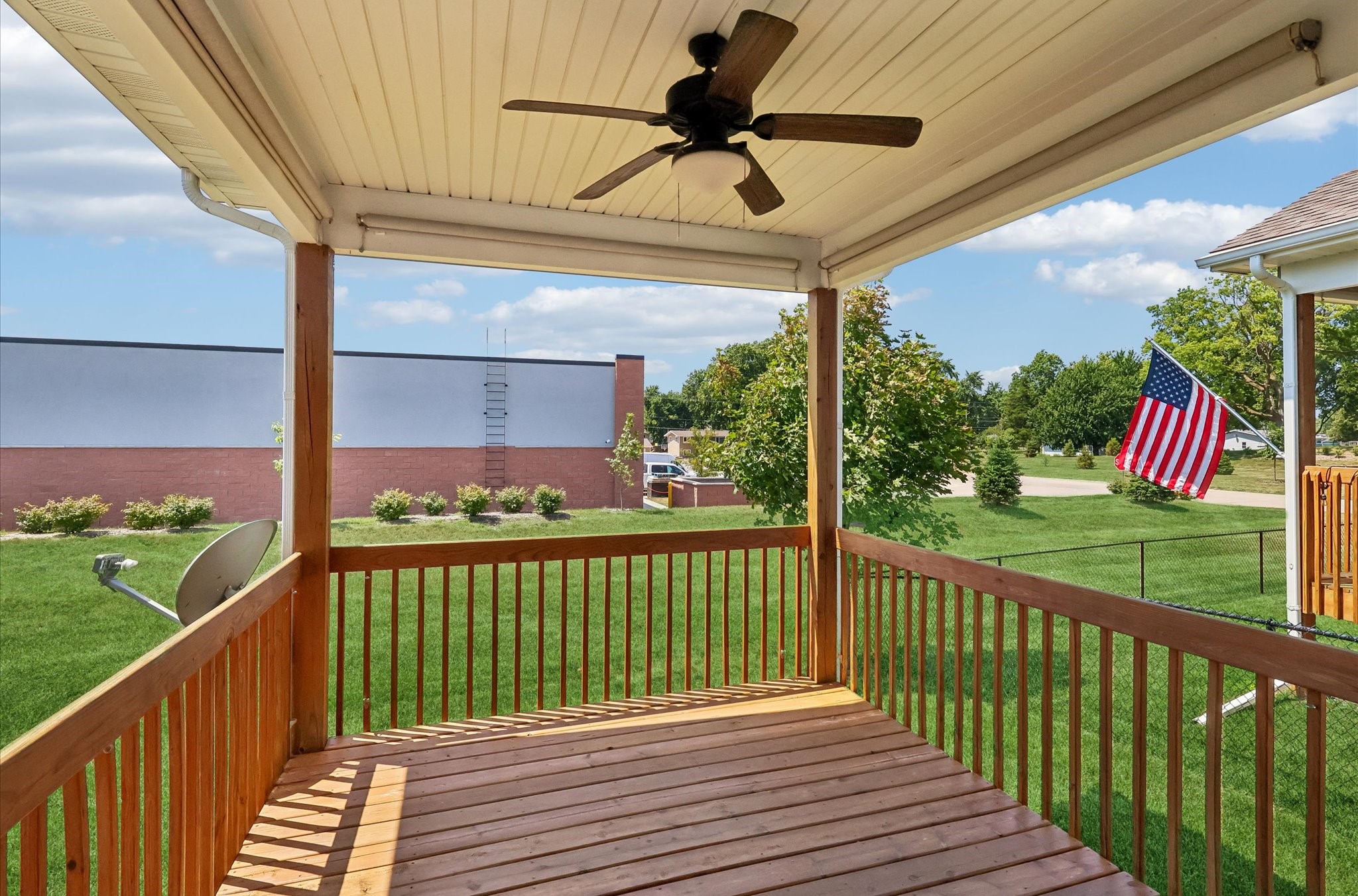 812 Pinehurst Way Property Photo 32