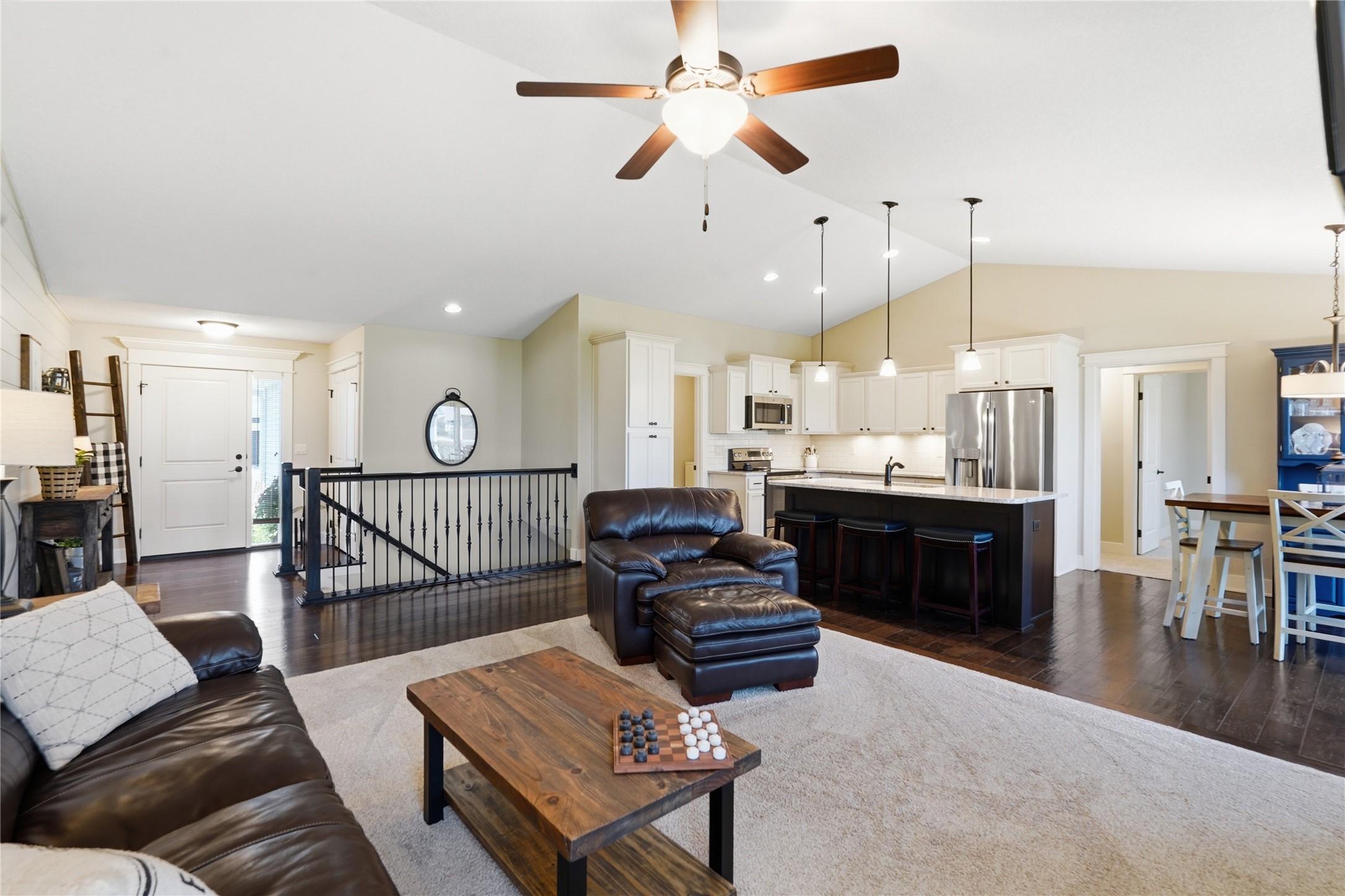 3338 Nw Trestle Point Drive Property Photo 6