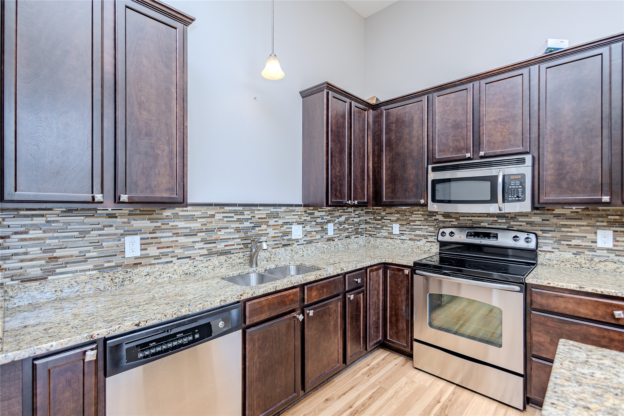 197 79th Street Property Photo 8