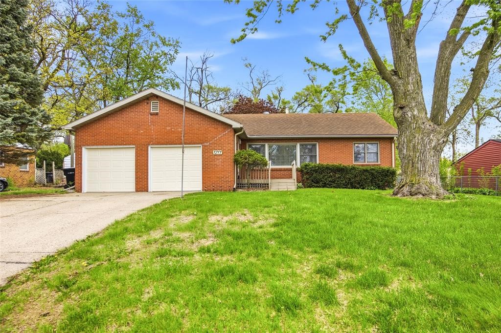 1211 68th Street Property Photo 1