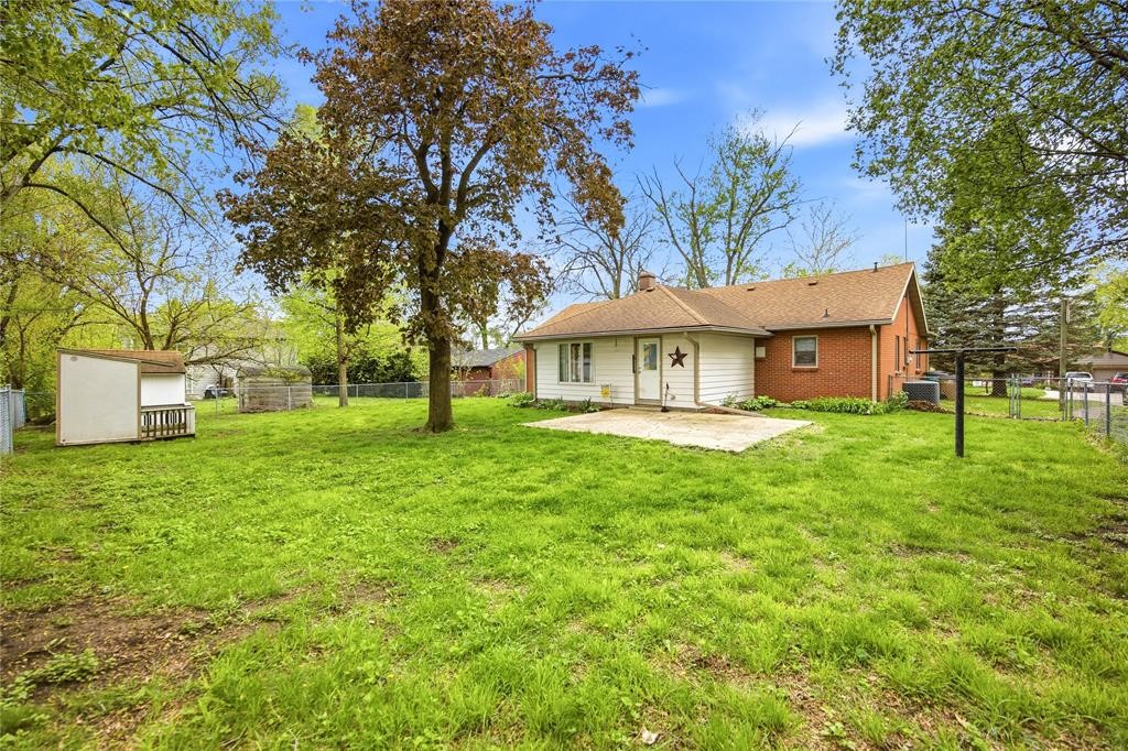 1211 68th Street Property Photo 2