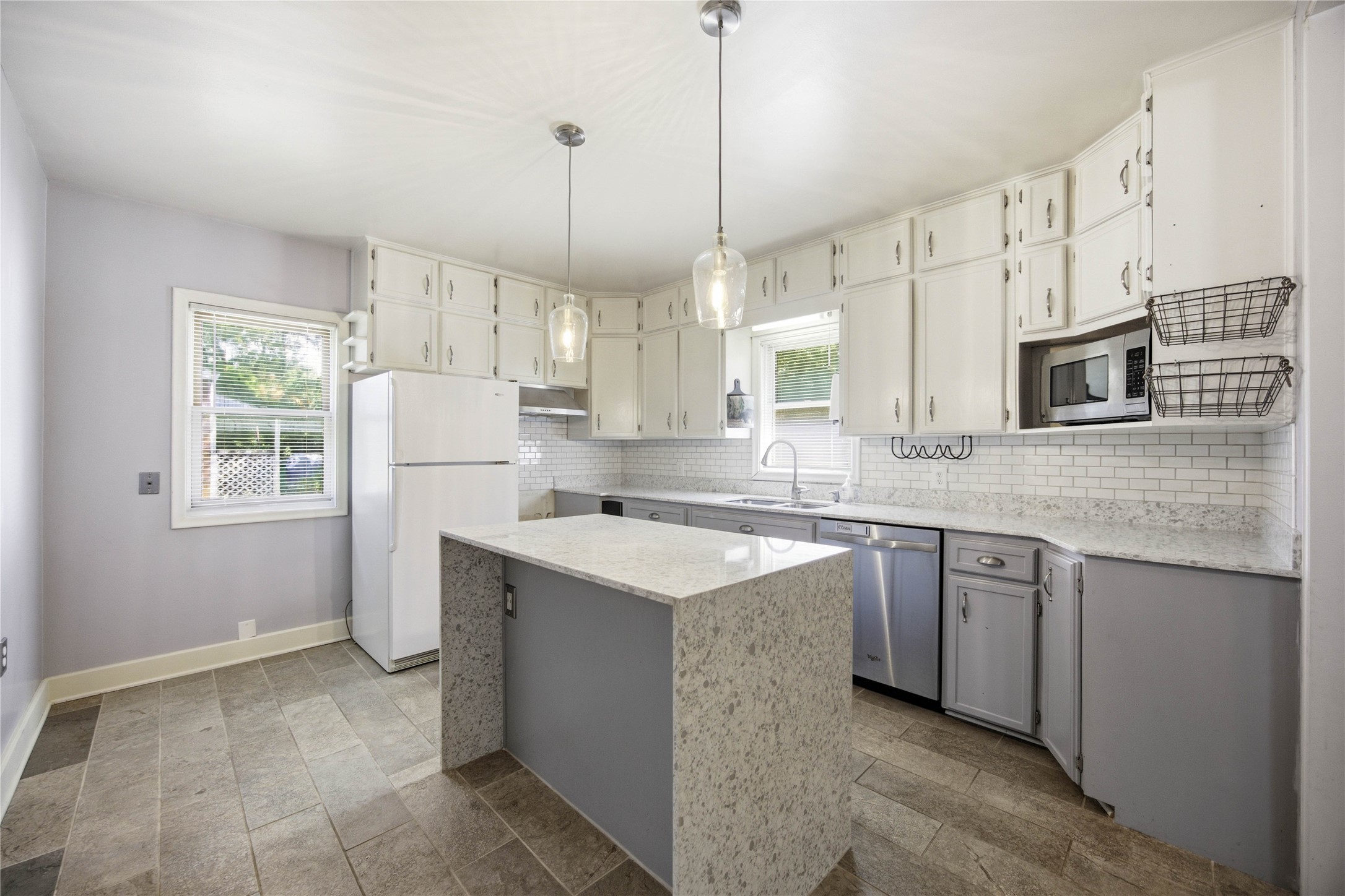 1211 68th Street Property Photo 12
