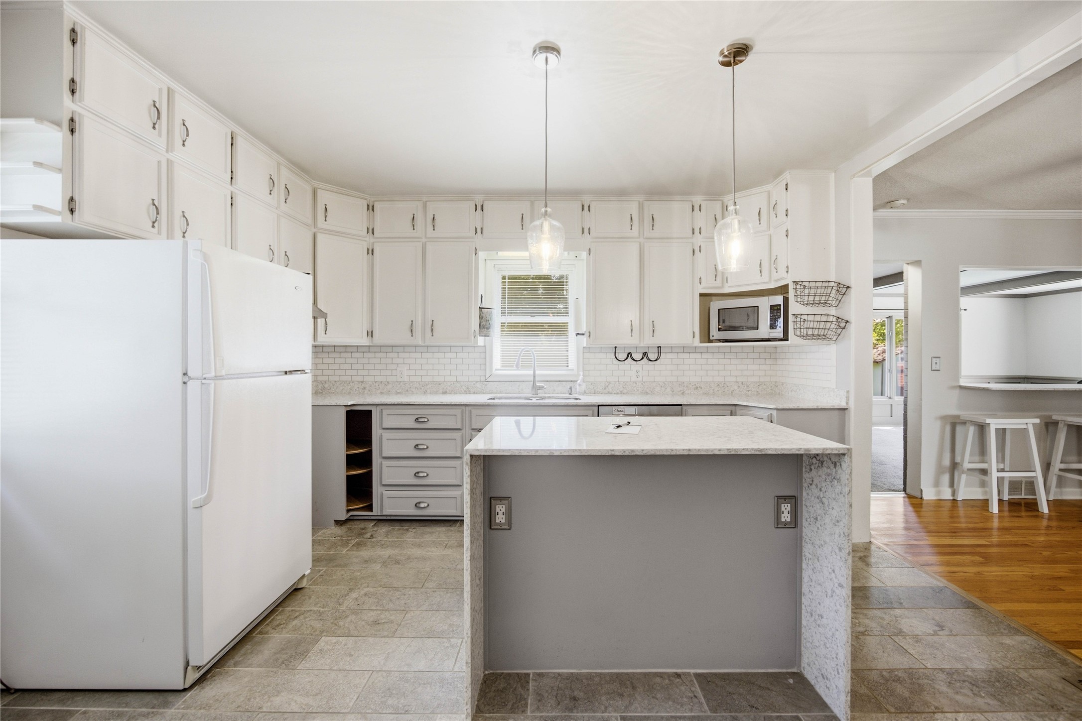 1211 68th Street Property Photo 13