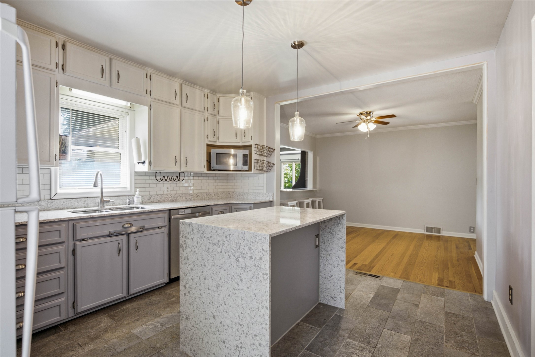1211 68th Street Property Photo 14