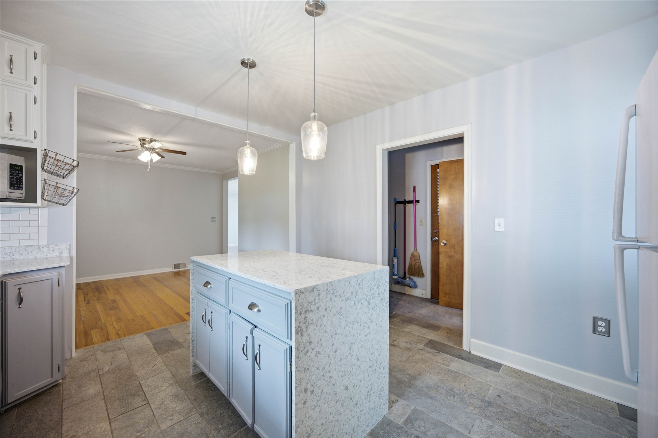 1211 68th Street Property Photo 15