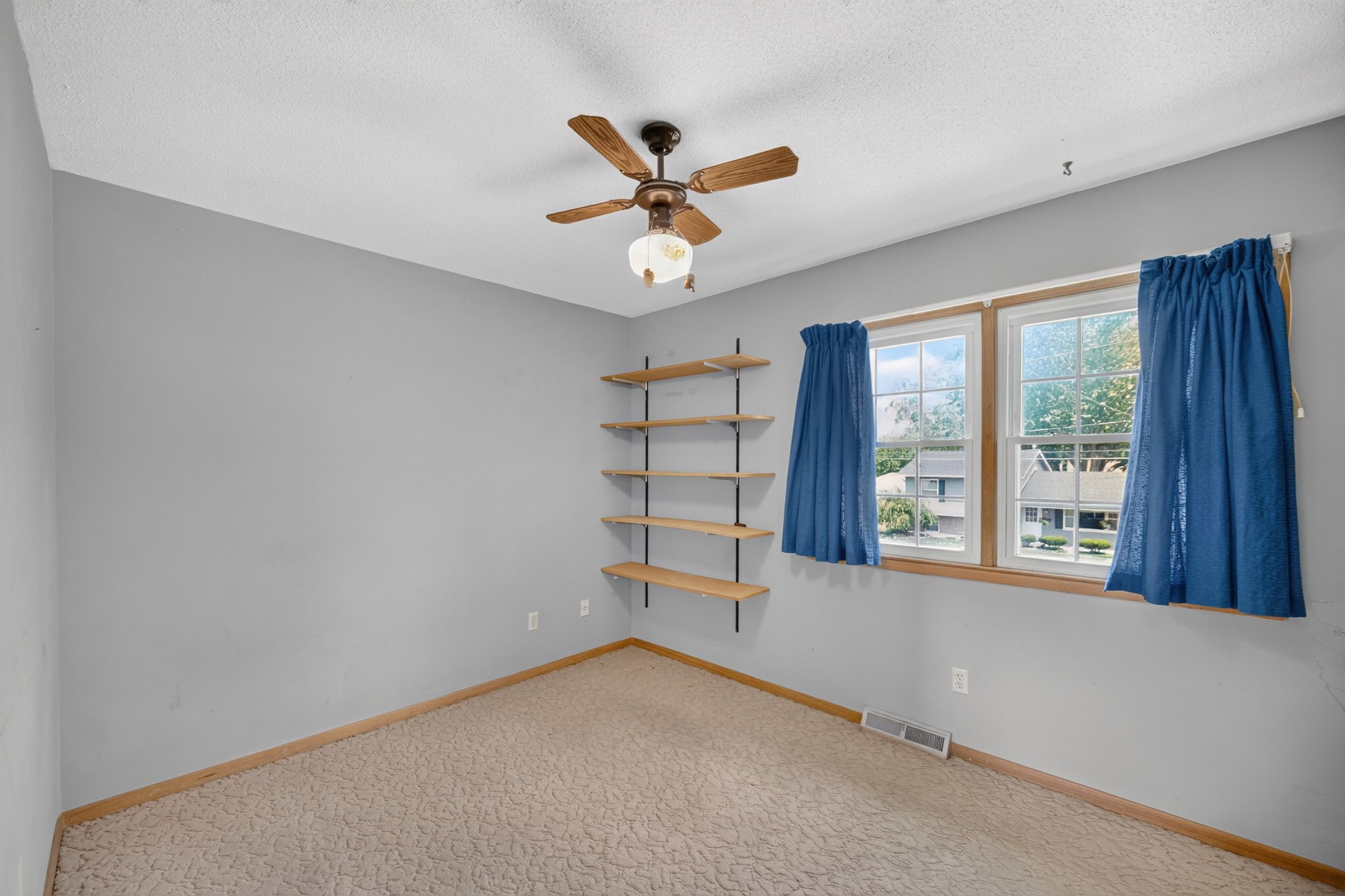 4308 69th Street Property Photo 10