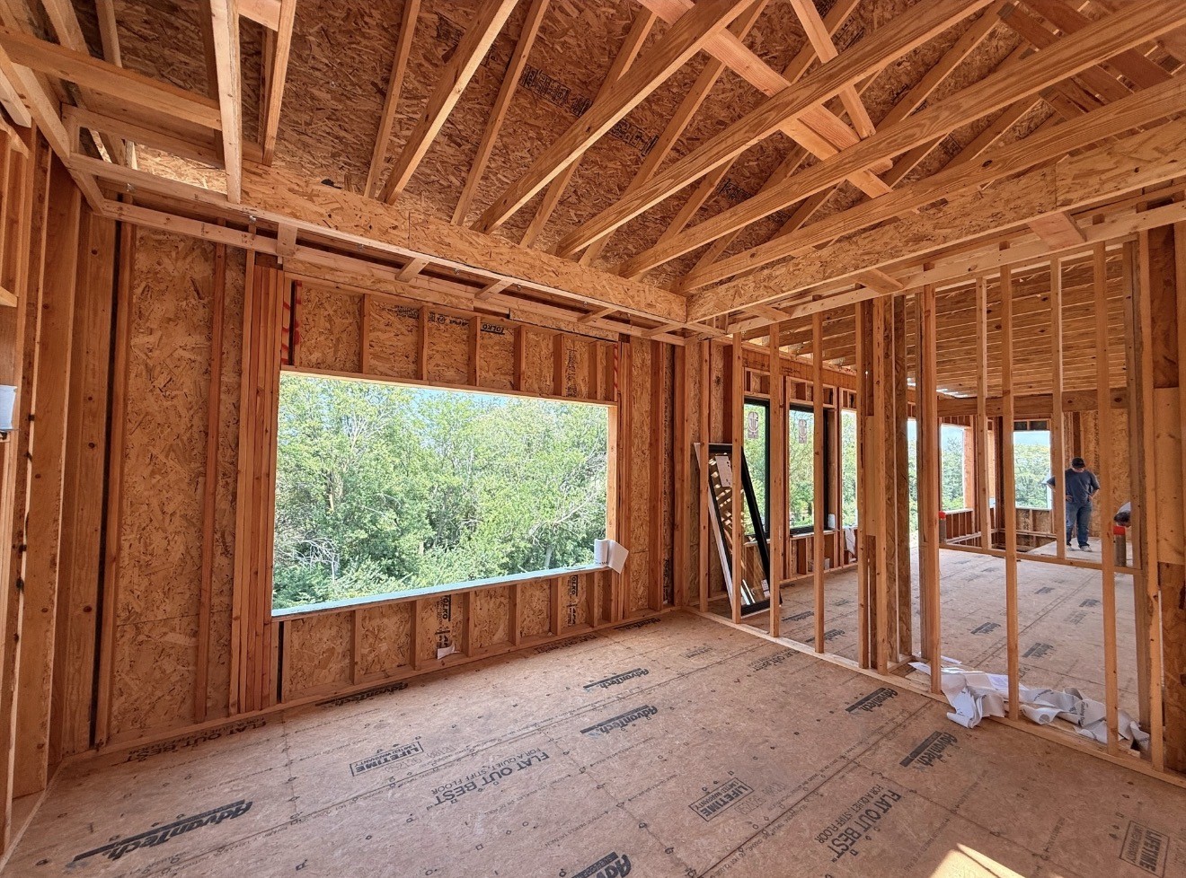 17627 Townsend Drive Property Photo 6