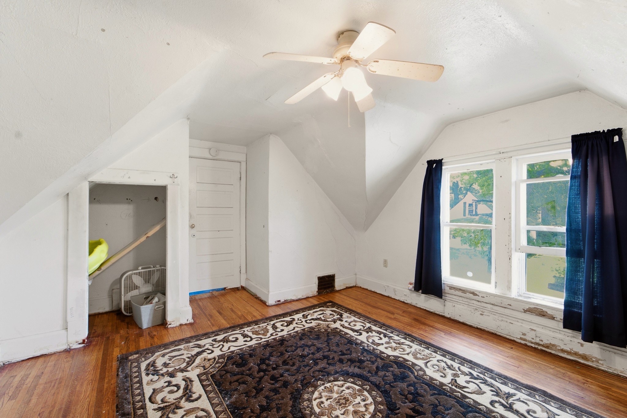 1543 33rd Street Property Photo 10