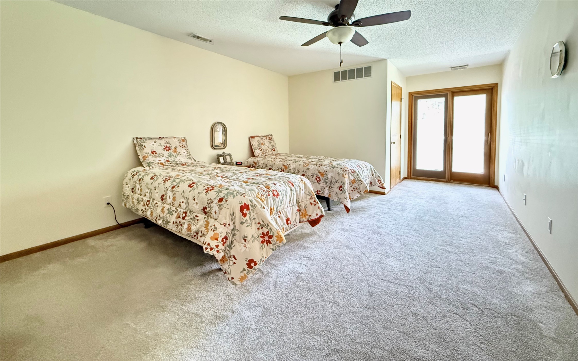 409 Se Delaware Avenue 211 Property Photo 10