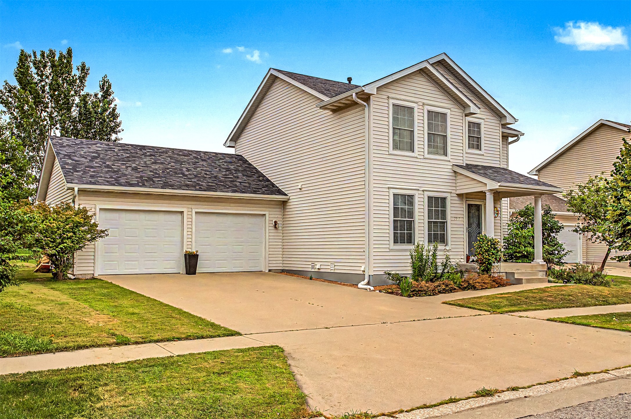 2517 Clayton Drive Property Photo 1