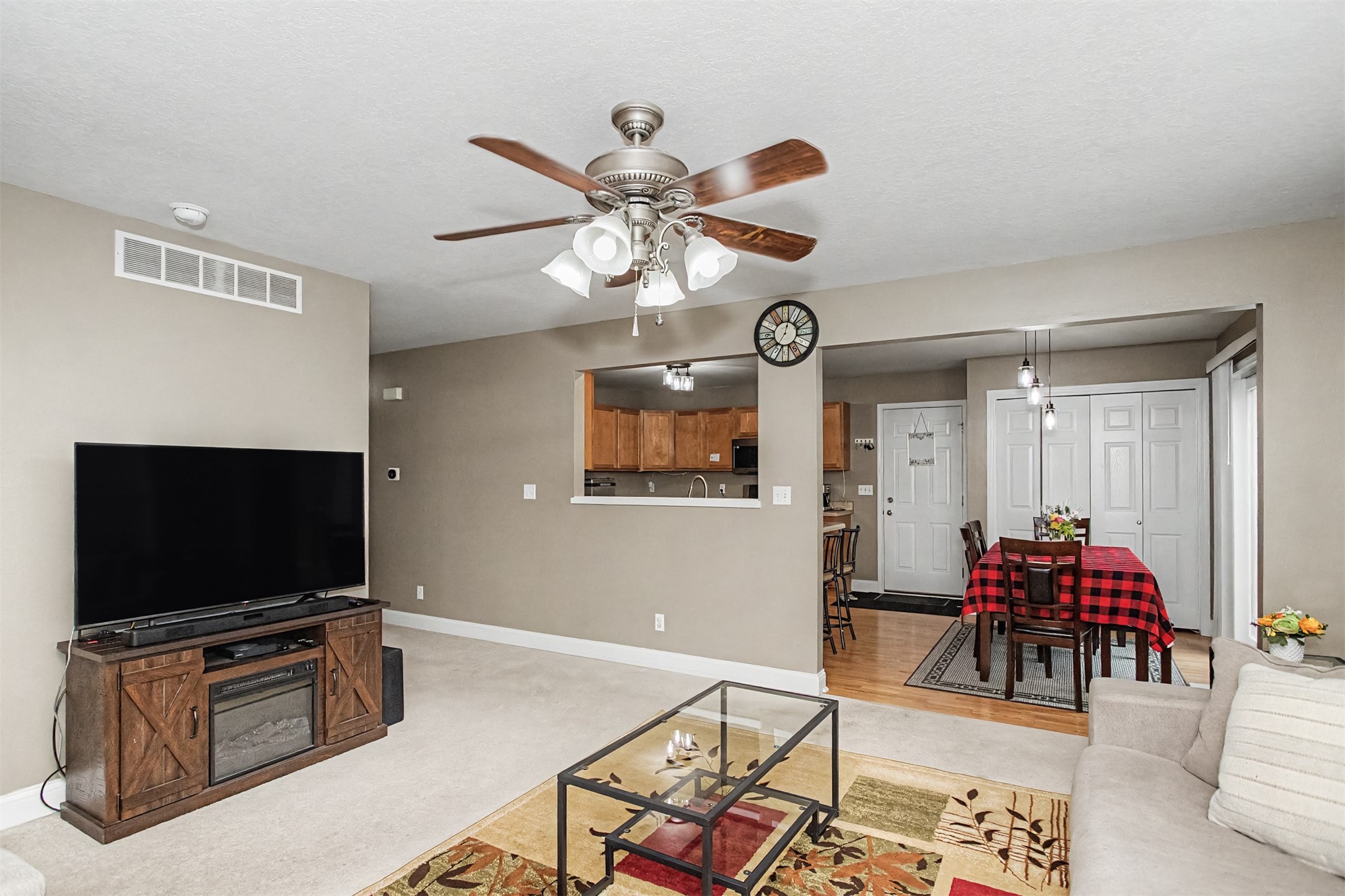 2517 Clayton Drive Property Photo 9