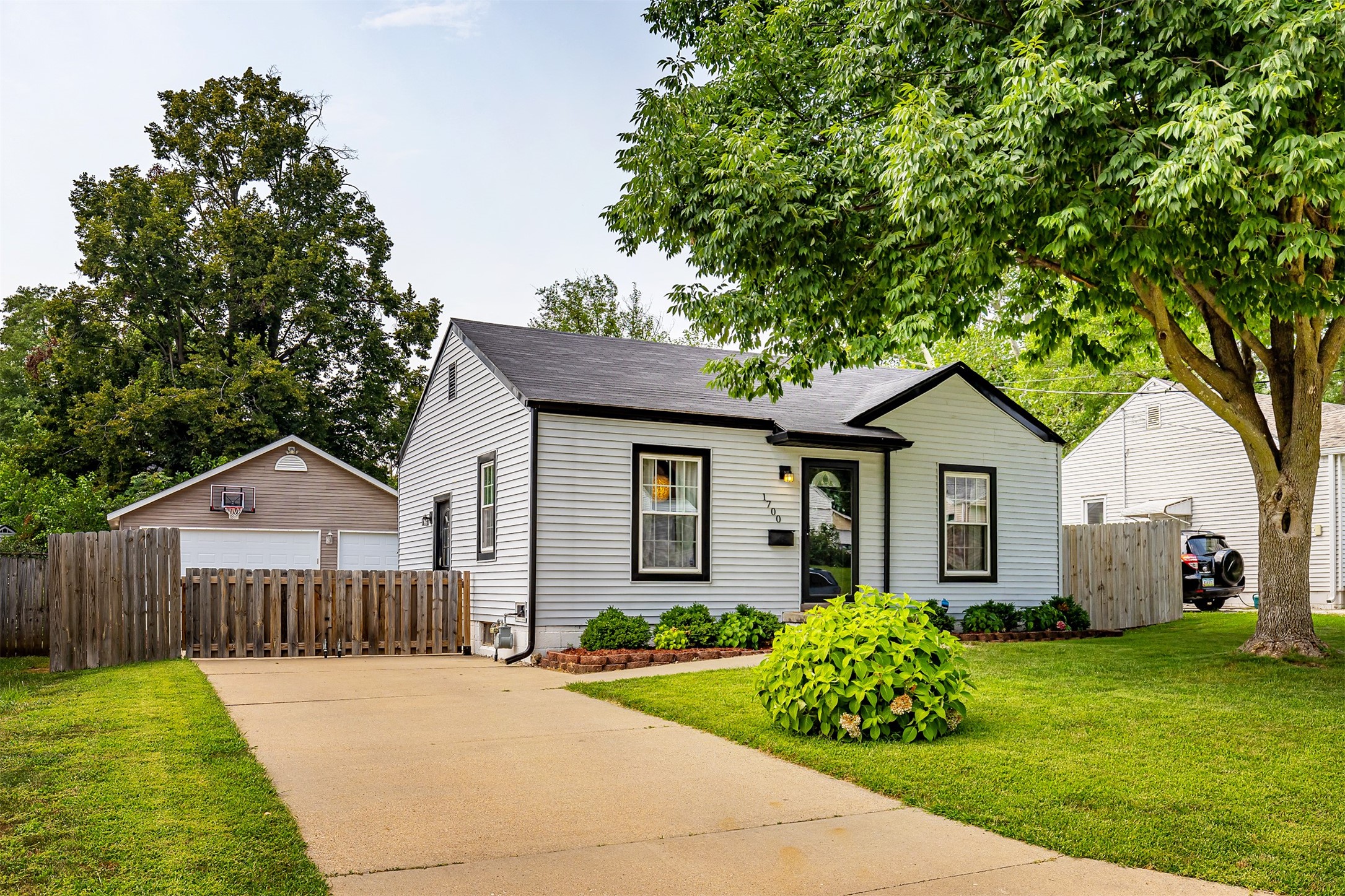 1700 57th Street Property Photo 1