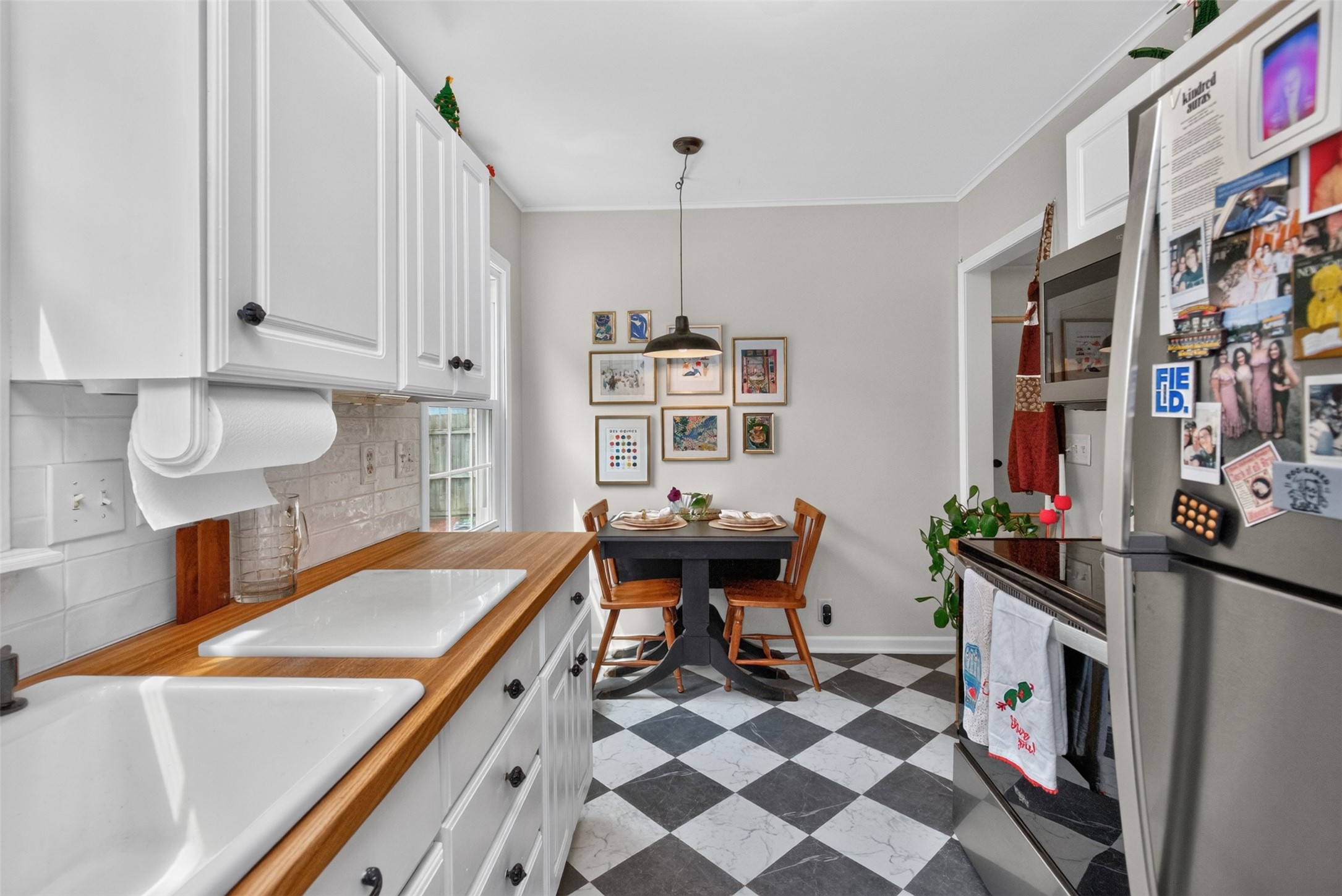 1700 57th Street Property Photo 3