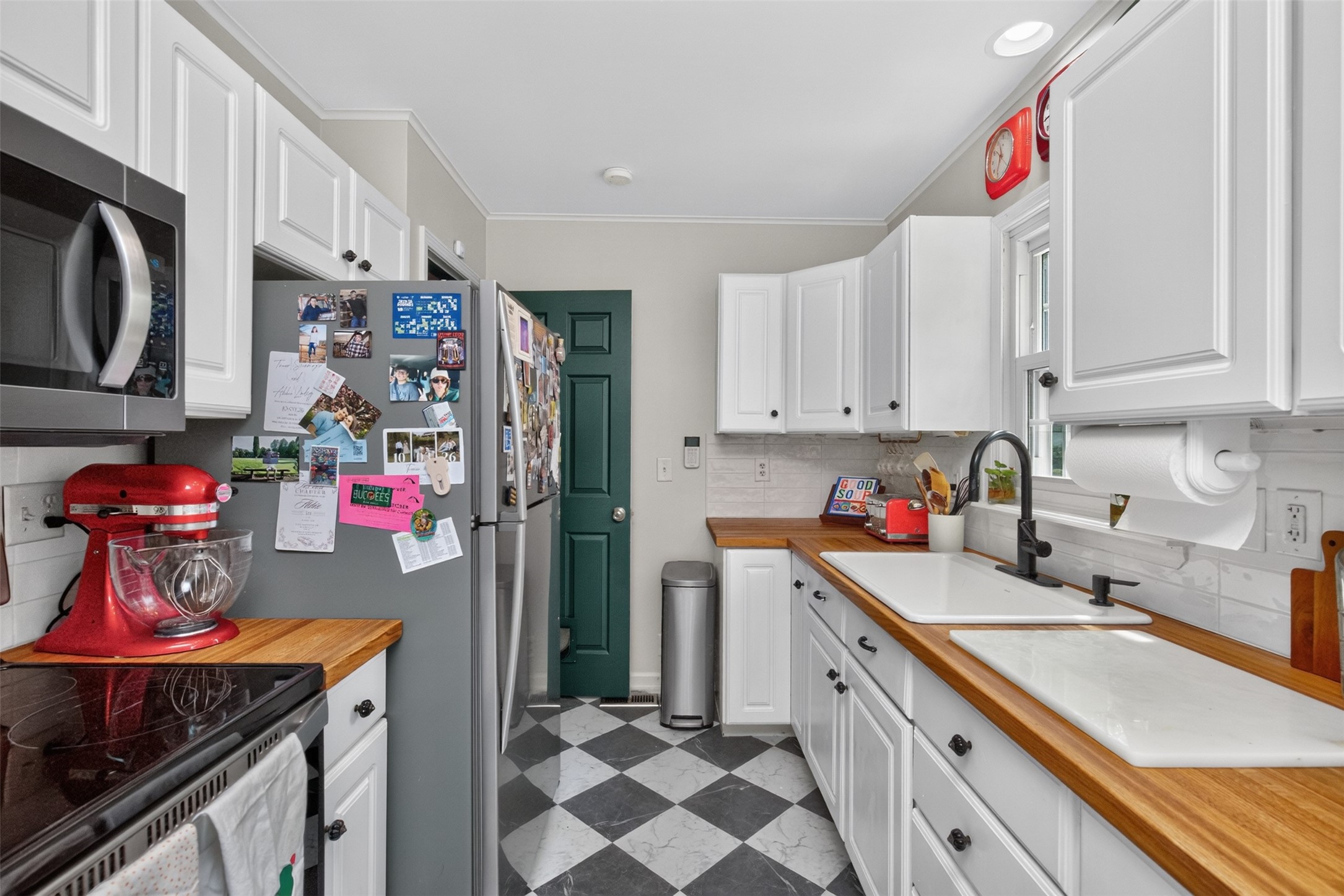 1700 57th Street Property Photo 9