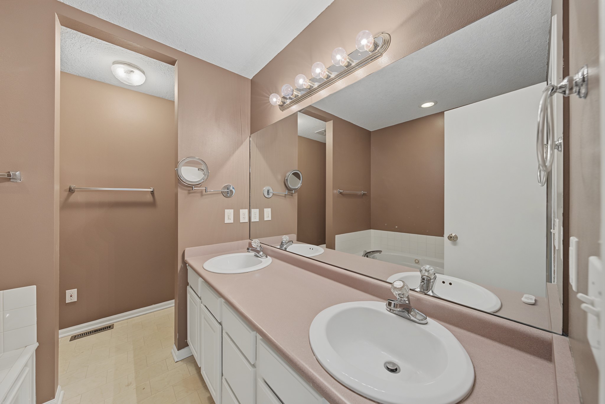 3700 Sw 34th Place Property Photo 31