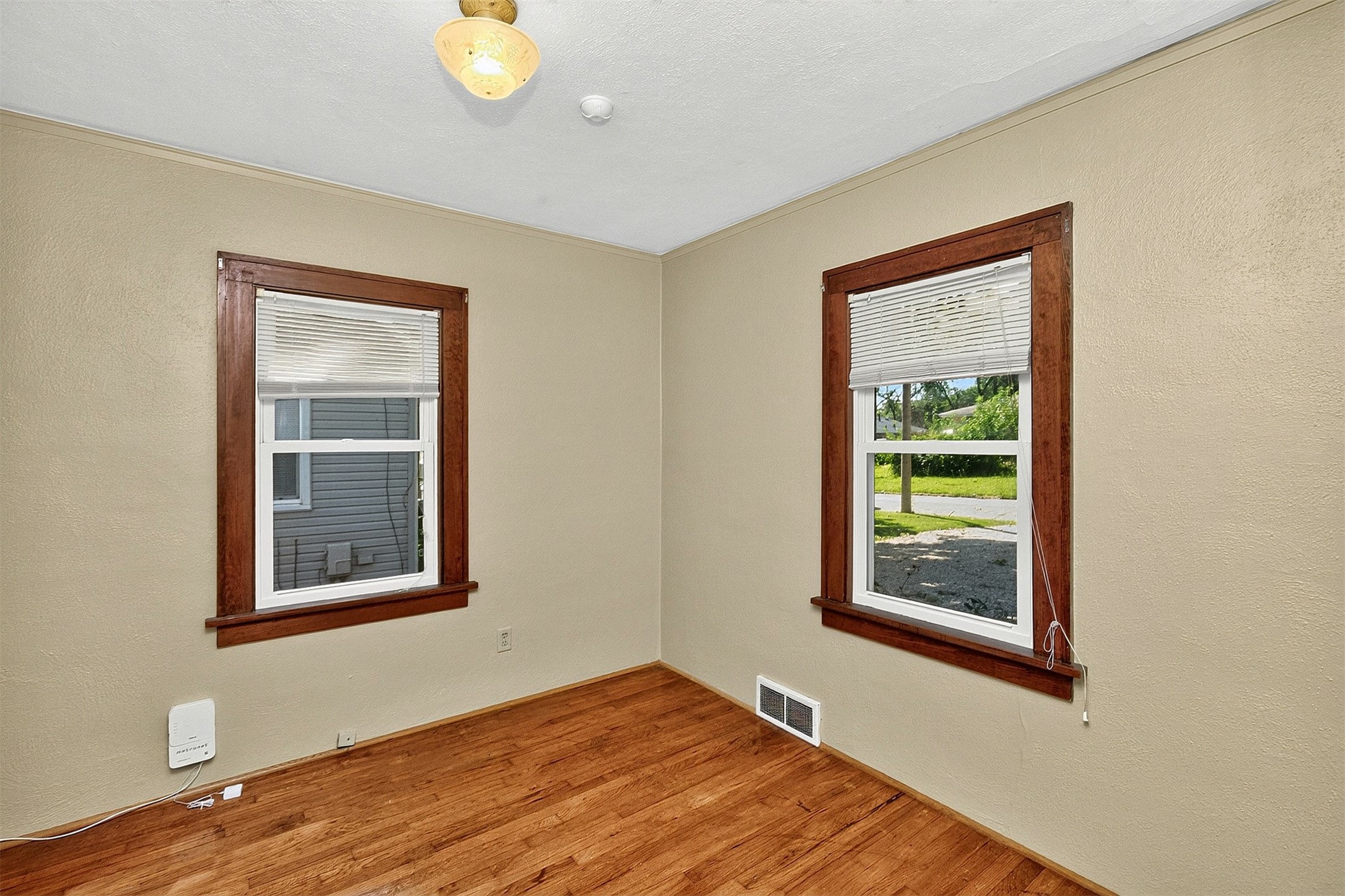 1532 Milton Avenue Property Photo 7