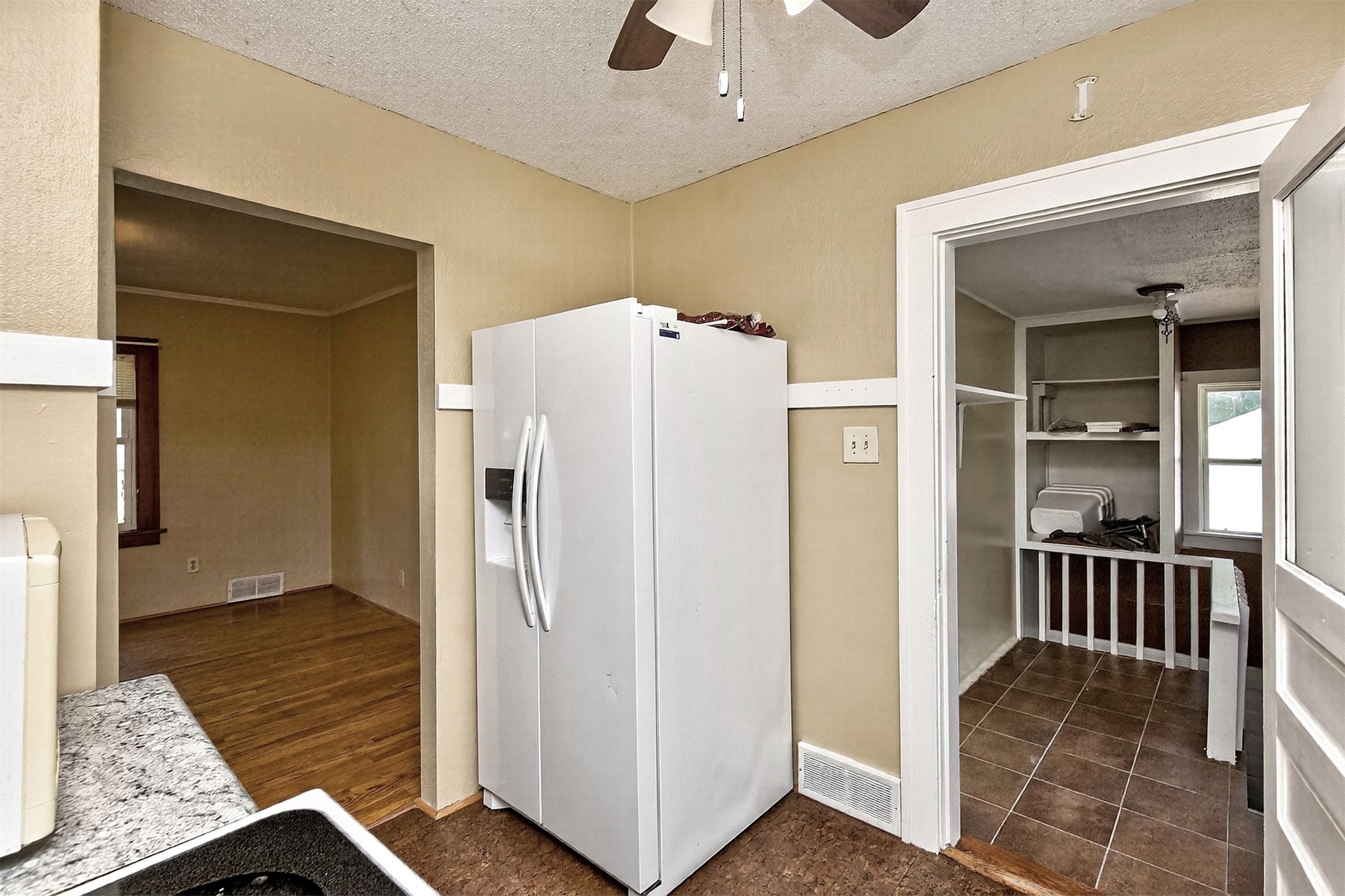1532 Milton Avenue Property Photo 15