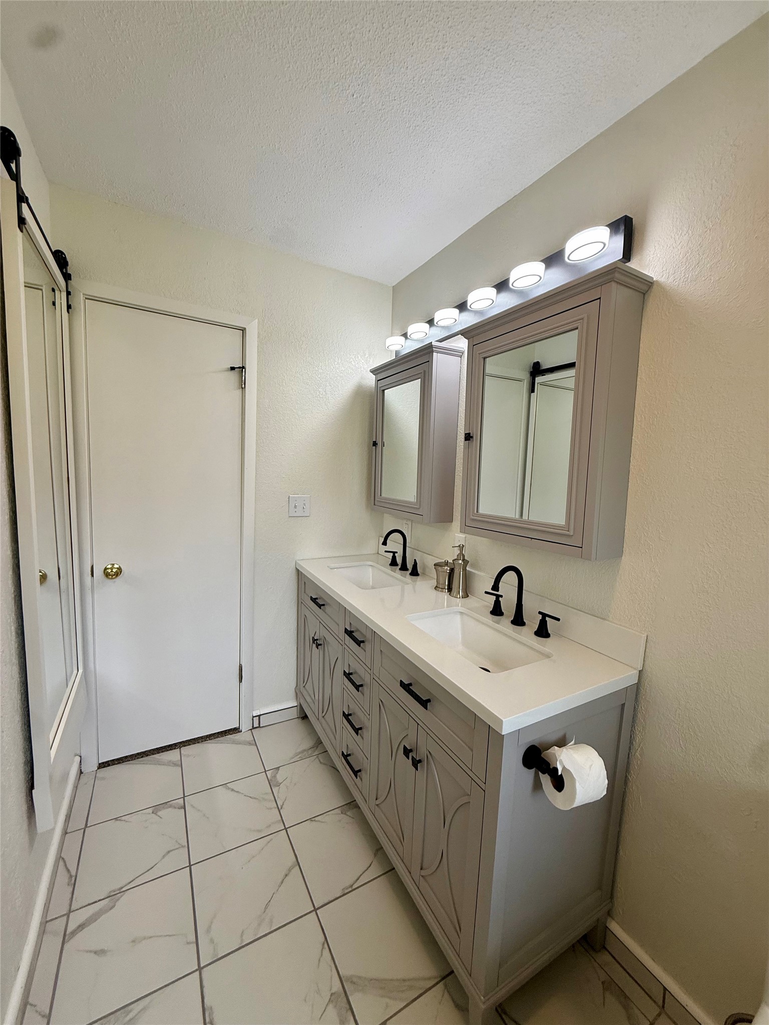 1154 19th Street Property Photo 8