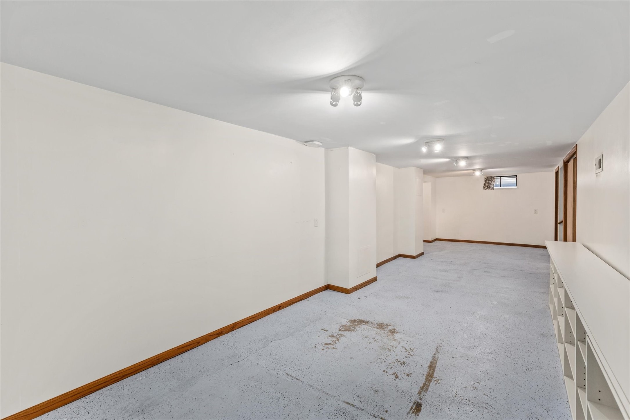 6105 Crown Lane Property Photo 27
