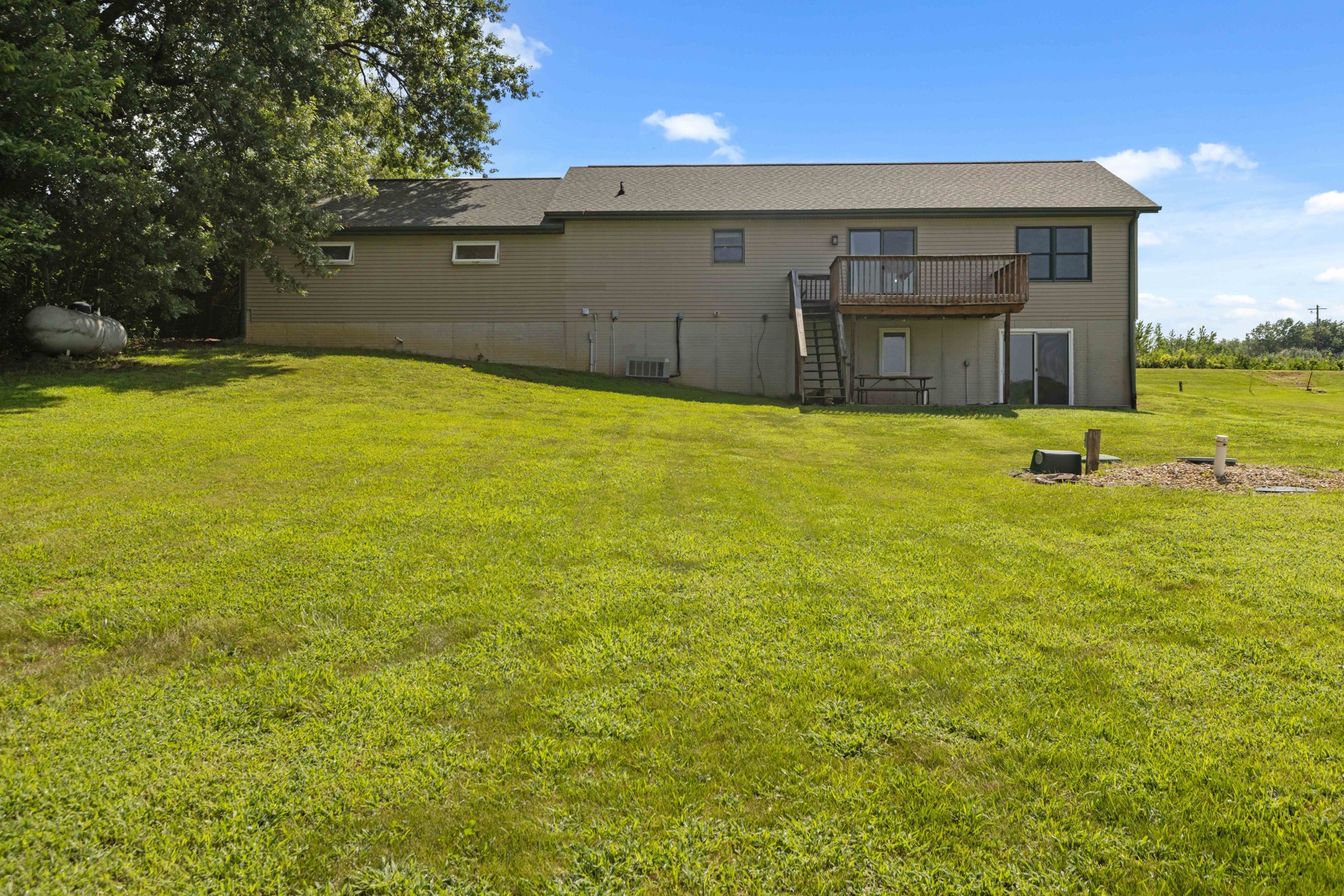 985 Highway 14 None Property Photo 3
