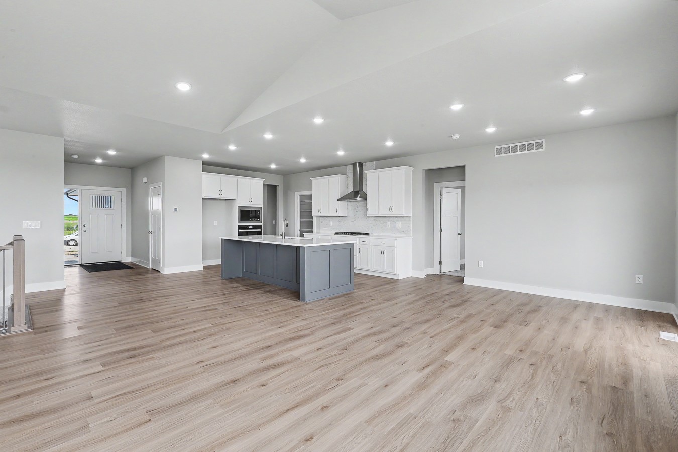 3121 Marigold Circle Property Photo 6
