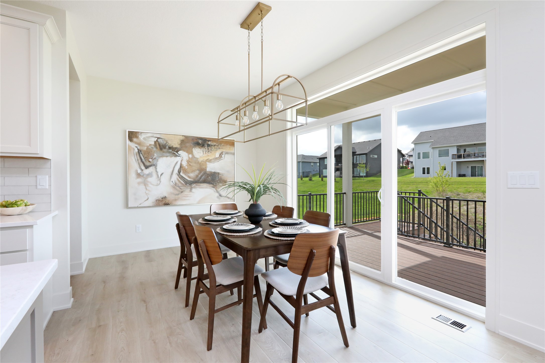2257 Green Leaf Circle Property Photo 4