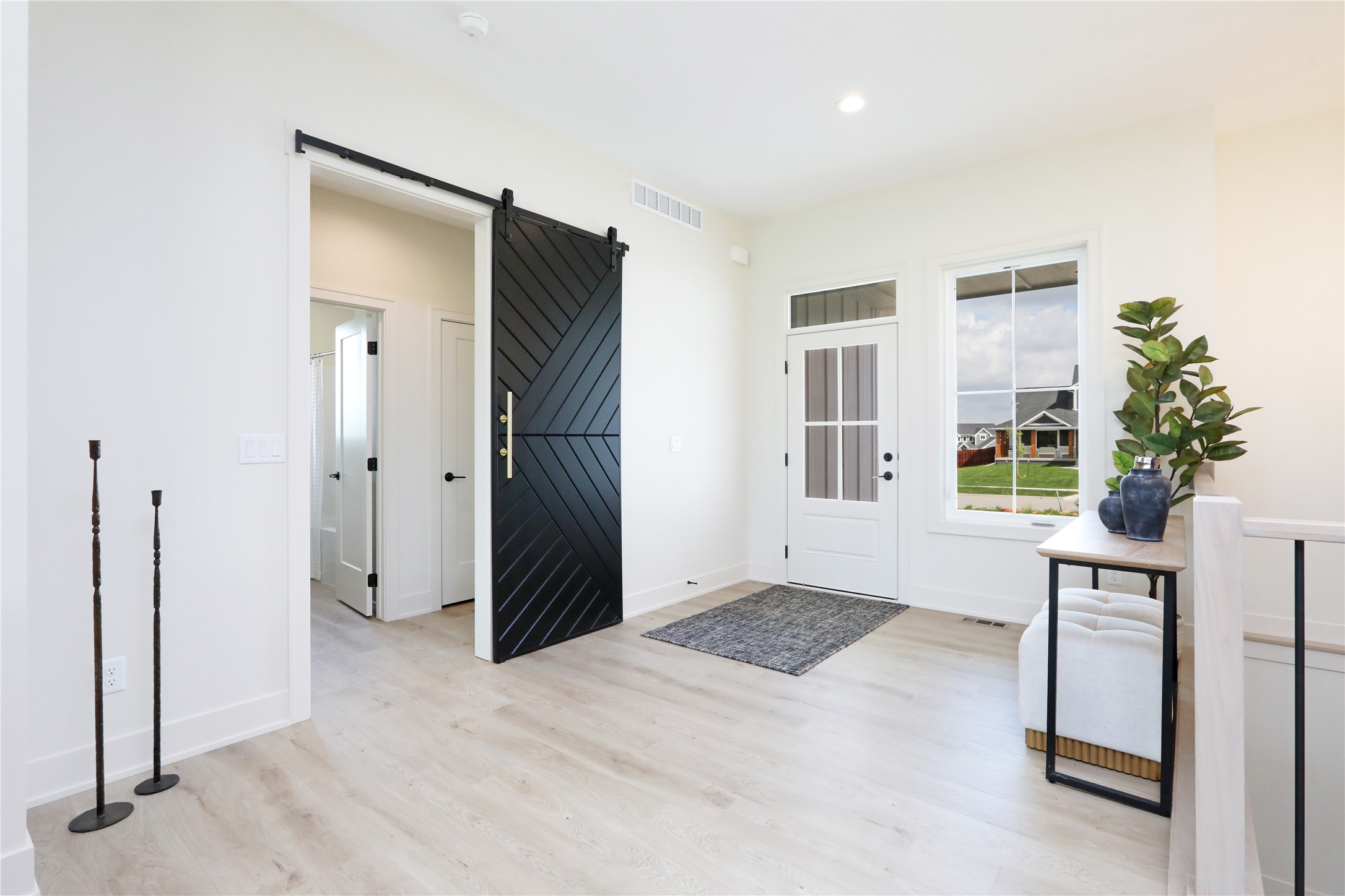 2257 Green Leaf Circle Property Photo 9