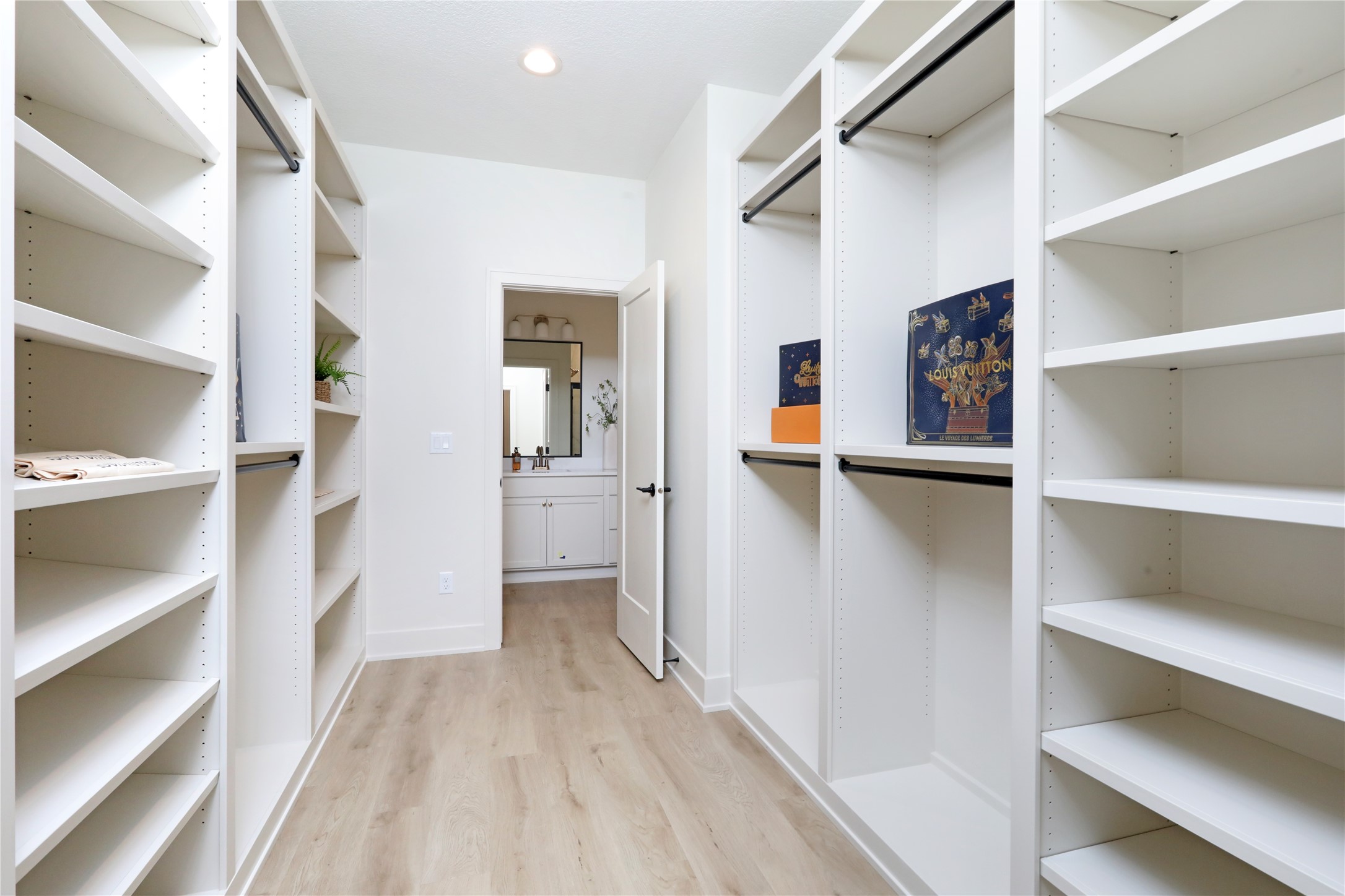 2257 Green Leaf Circle Property Photo 19