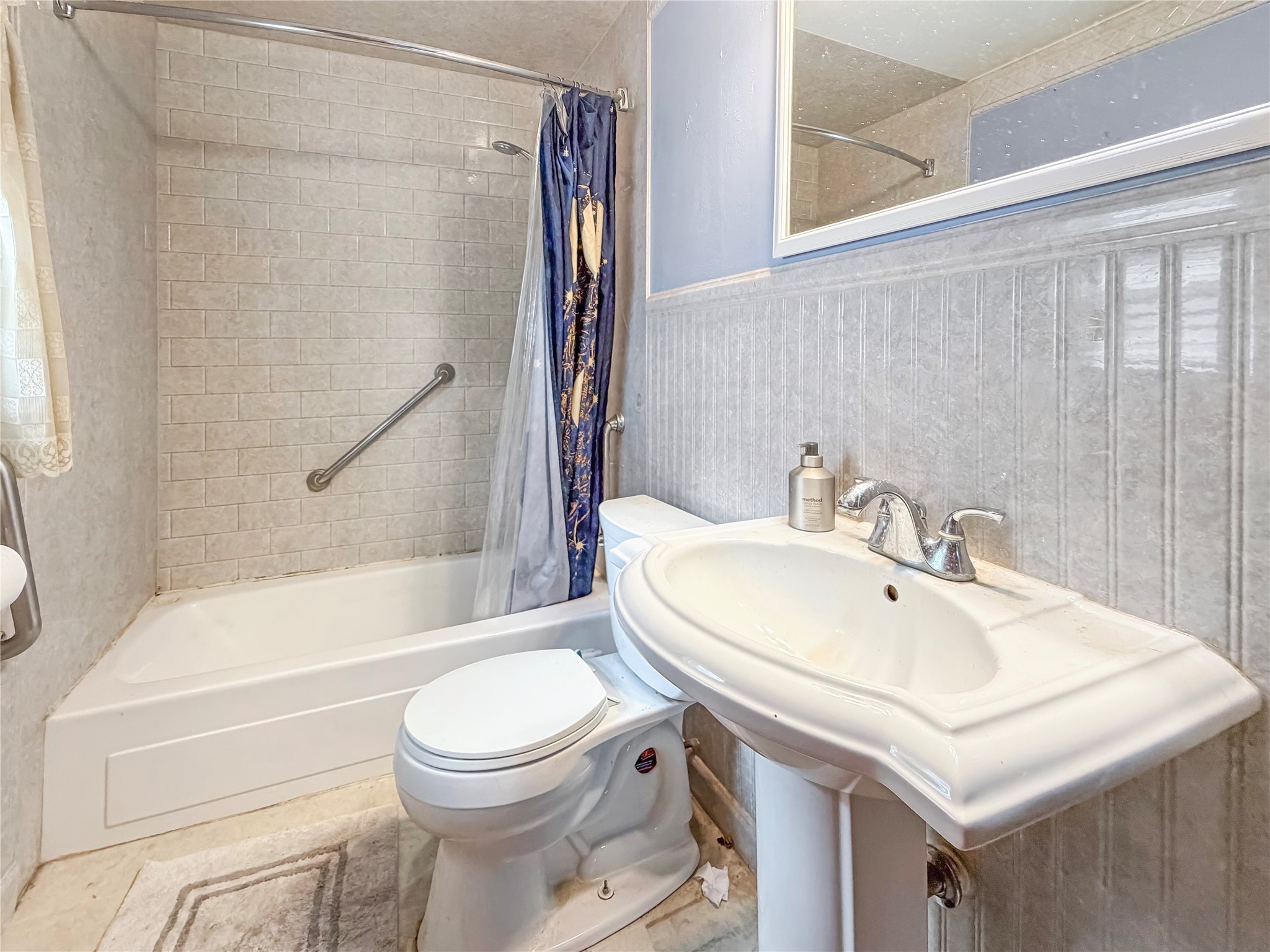 2905 E Walnut Street Property Photo 9