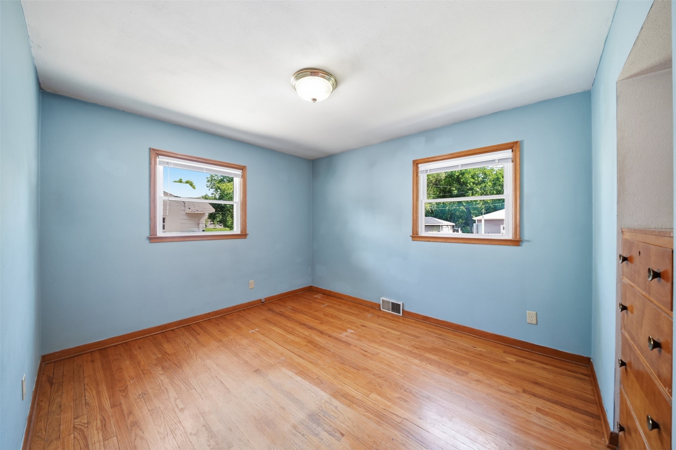 3900 Amherst Street Property Photo 8