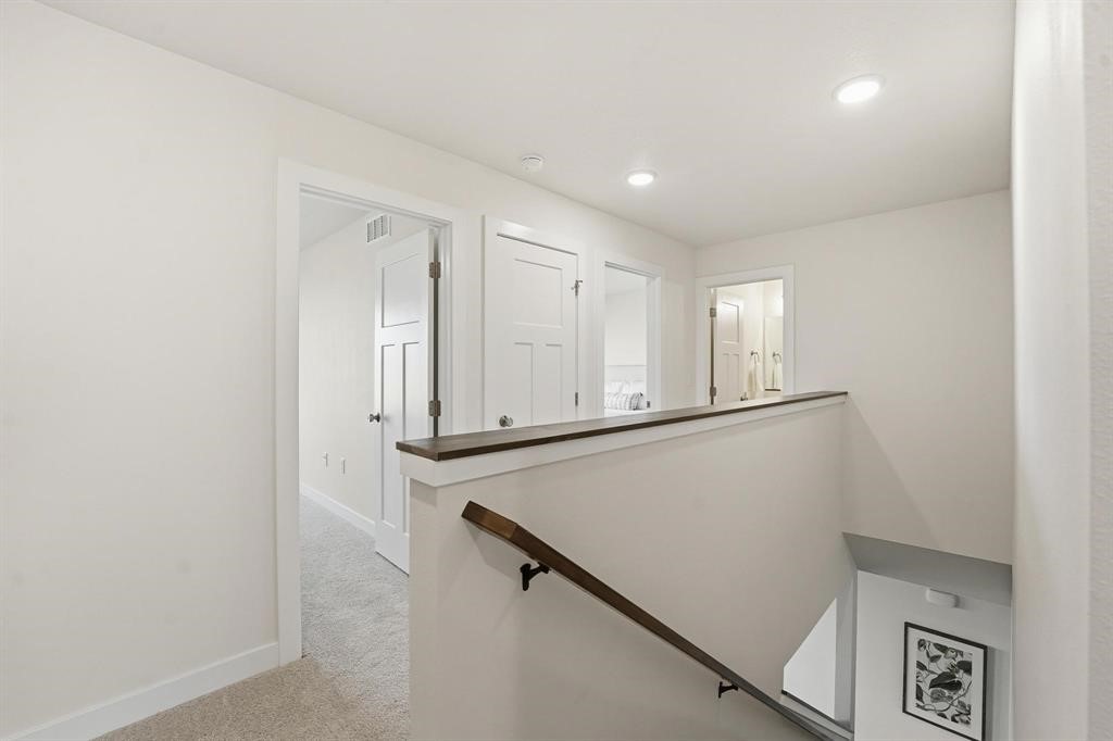 952 Elderberry Place Property Photo 11
