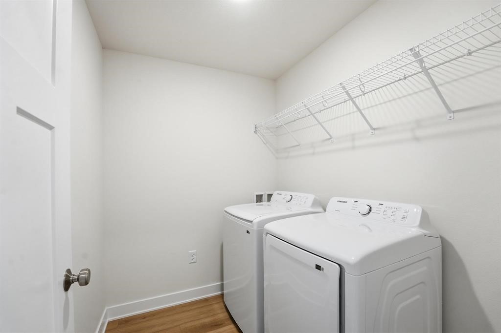 952 Elderberry Place Property Photo 18